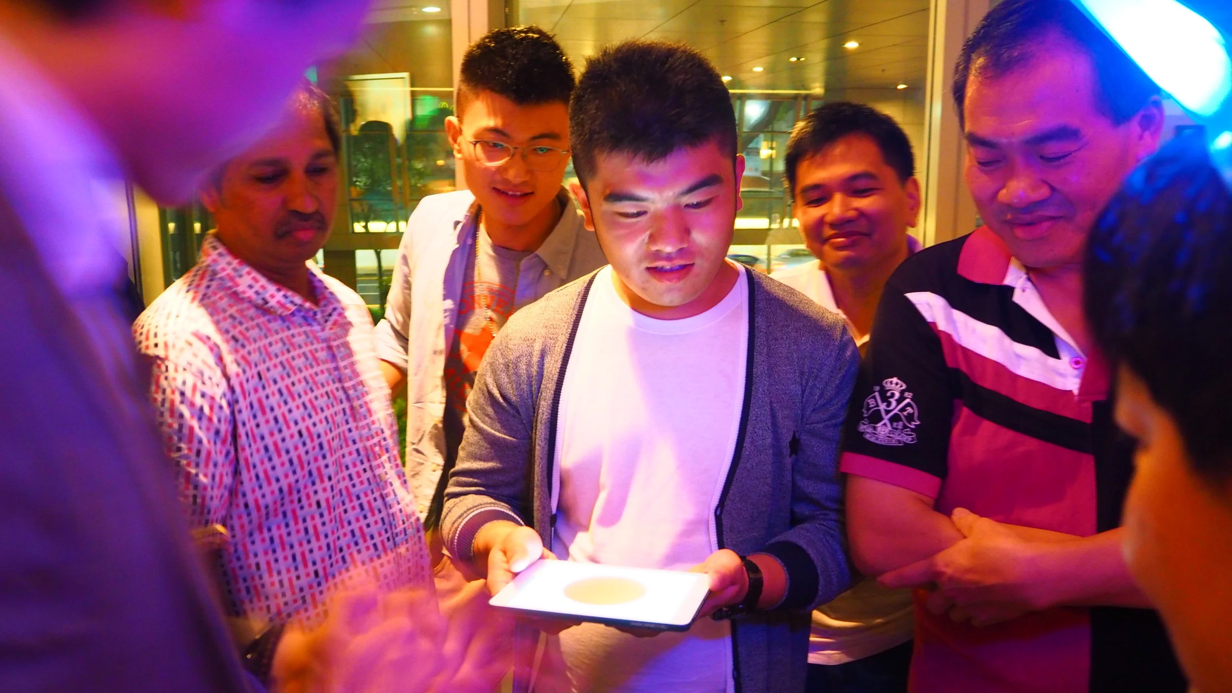 iPad Illusionist Performing at Multi National Corporation (MNCs)
