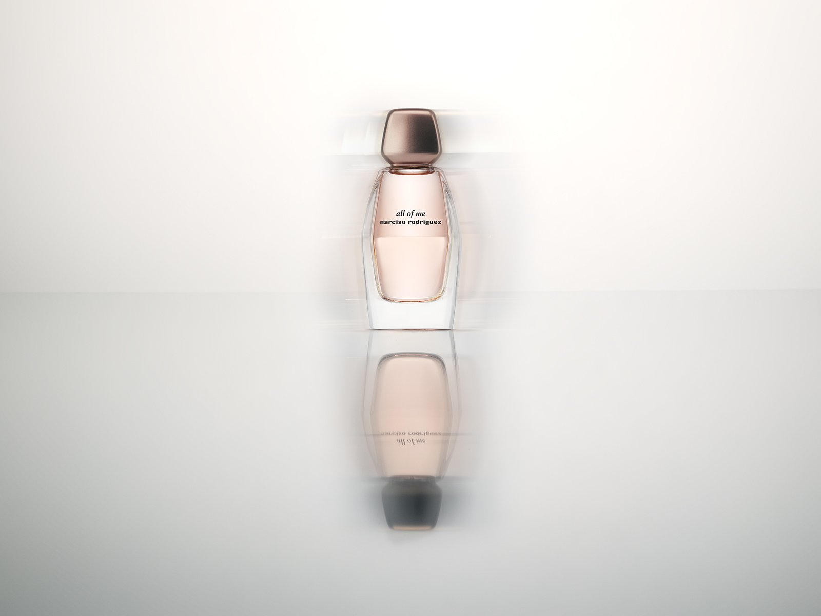  CLIENT: 
&nbsp;&nbsp;&nbsp;&nbsp;&nbsp;
Narciso Rodriguez ©
&nbsp;&nbsp;&nbsp;&nbsp;&nbsp;&nbsp;&nbsp;&nbsp;&nbsp;&nbsp; PHOTOGRAPHER 
&nbsp;&nbsp;&nbsp;&nbsp;&nbsp;
Robin Guittat 