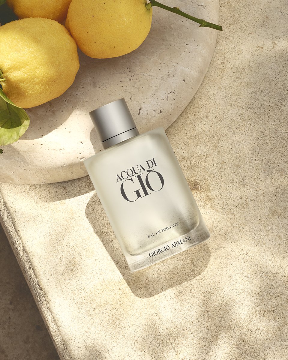  CLIENT 
&nbsp;&nbsp;&nbsp;&nbsp;&nbsp; 
Armani ©