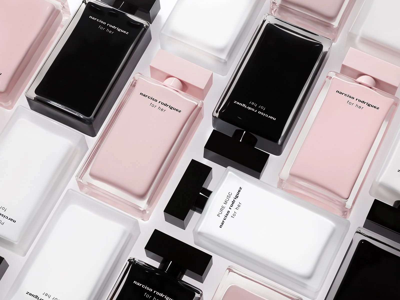  CLIENT: 
&nbsp;&nbsp;&nbsp;&nbsp;&nbsp;
Narciso Rodriguez ©
&nbsp;&nbsp;&nbsp;&nbsp;&nbsp;&nbsp;&nbsp;&nbsp;&nbsp;&nbsp; PHOTOGRAPHER 
&nbsp;&nbsp;&nbsp;&nbsp;&nbsp;
Robin Guittat 