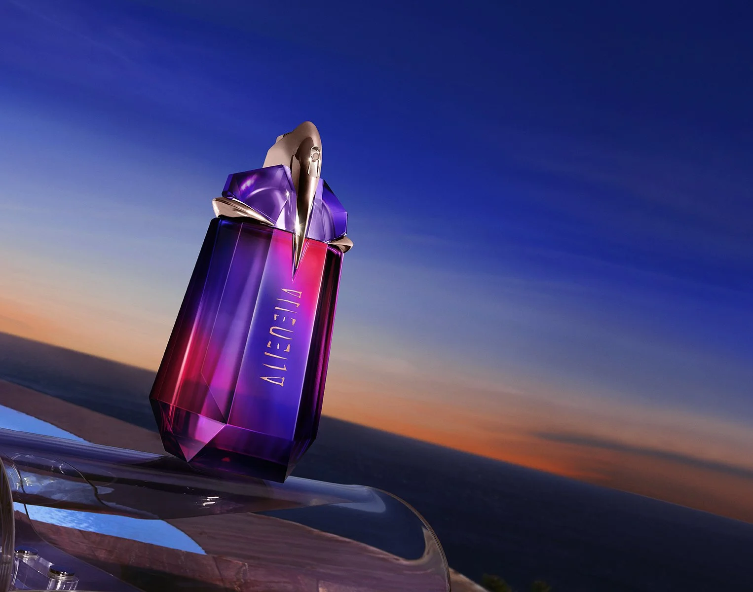  CLIENT: 
&nbsp;&nbsp;&nbsp;&nbsp;&nbsp;
Mugler ©