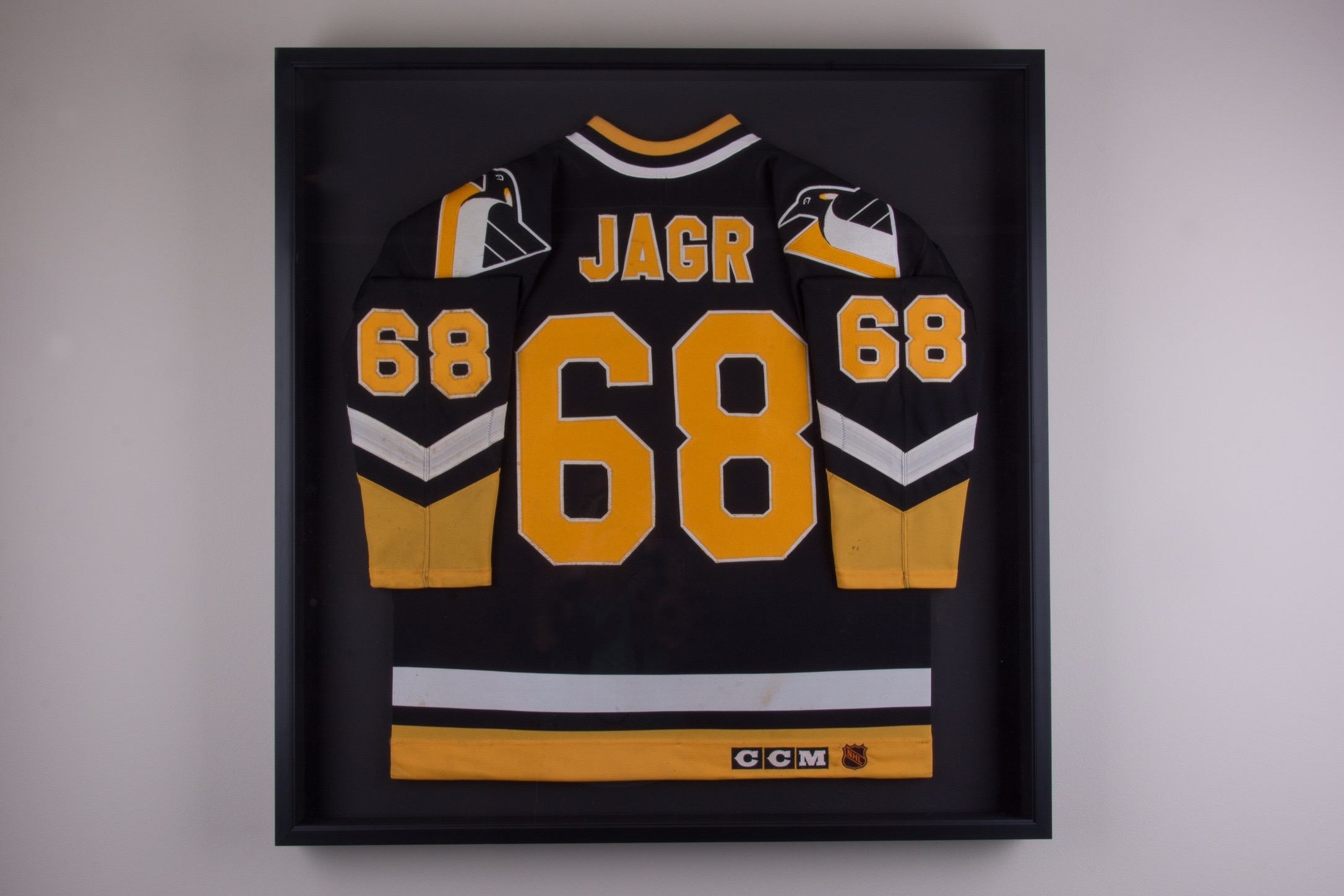 Lemieux Hockey Jersey in Shadow Box Picture Frame