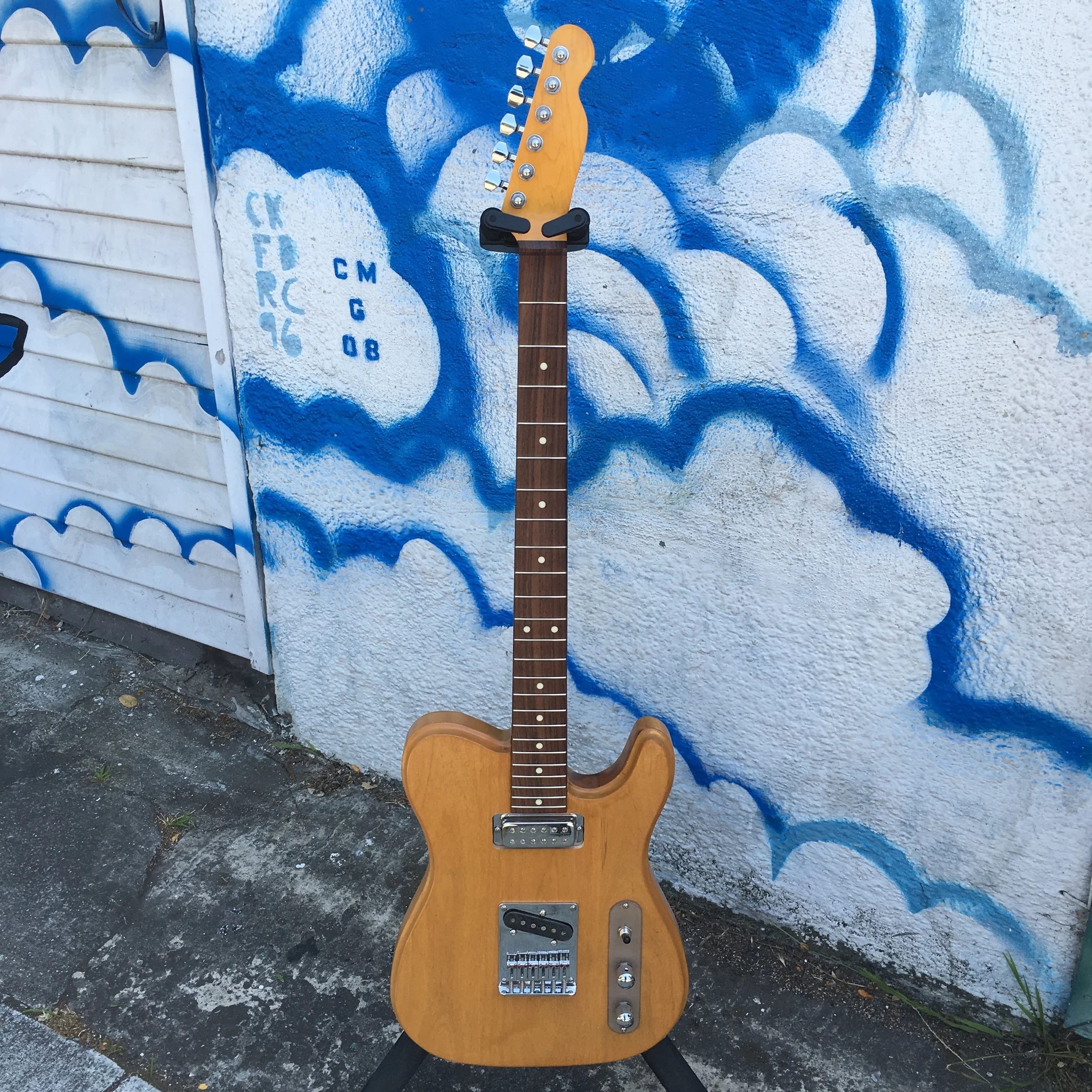 Baritone Tele 