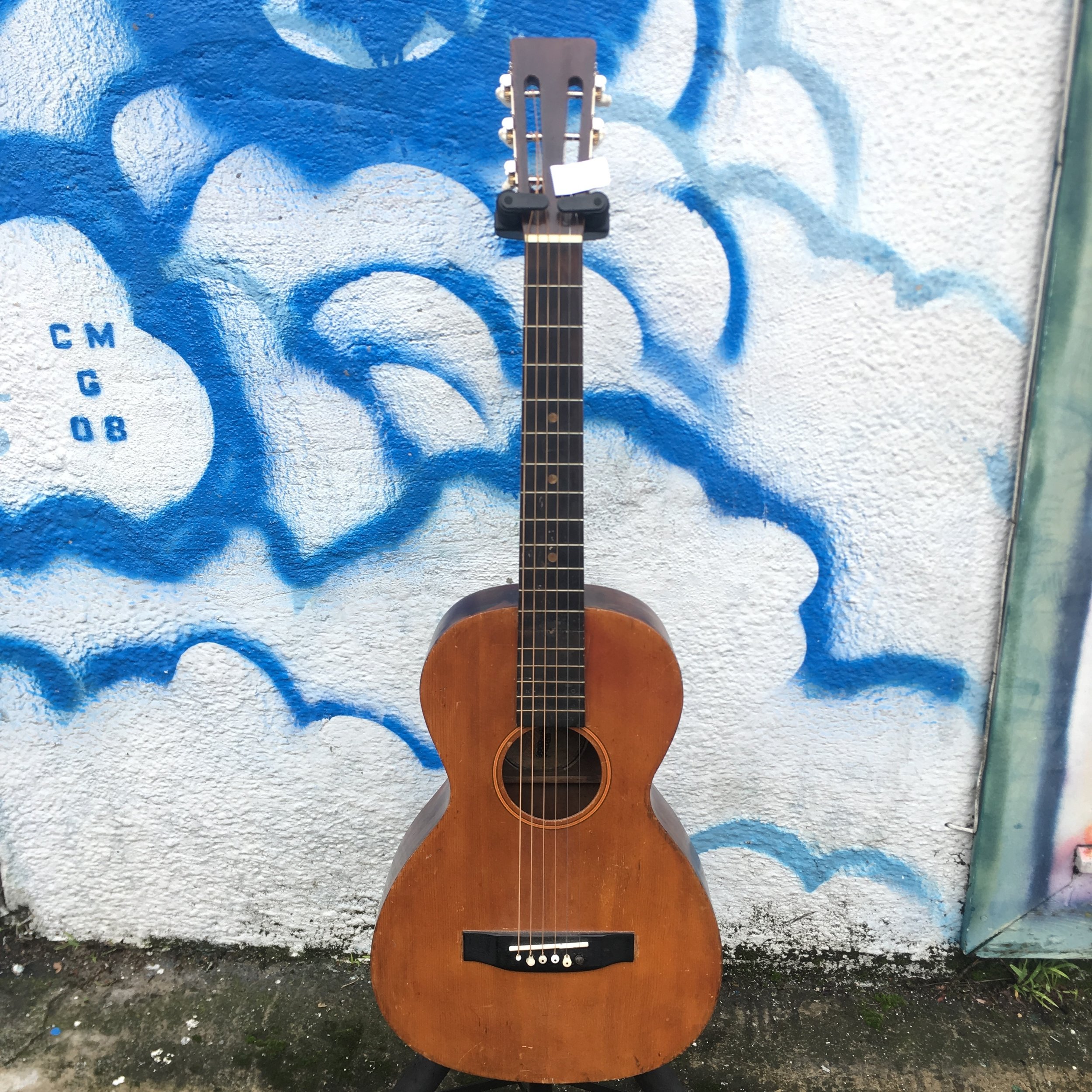 Columbian Parlor Guitar 1910