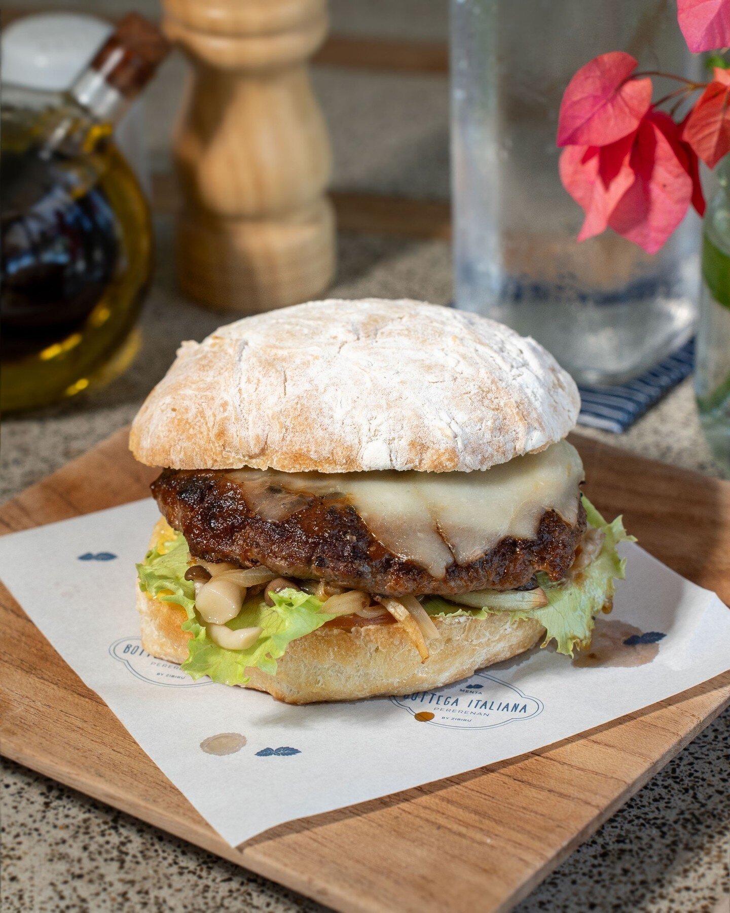 🛑 Stop scrolling 🛑 New arrival alert!⁠
⁠
Look what's on the menu 👀  LA SVIZZERA, an Italian-style burger made of 150g Australian beef patty cooked to melt-in-your-mouth perfection, warm and silky mozzarella cheese, crisp lettuce and juicy tomato s