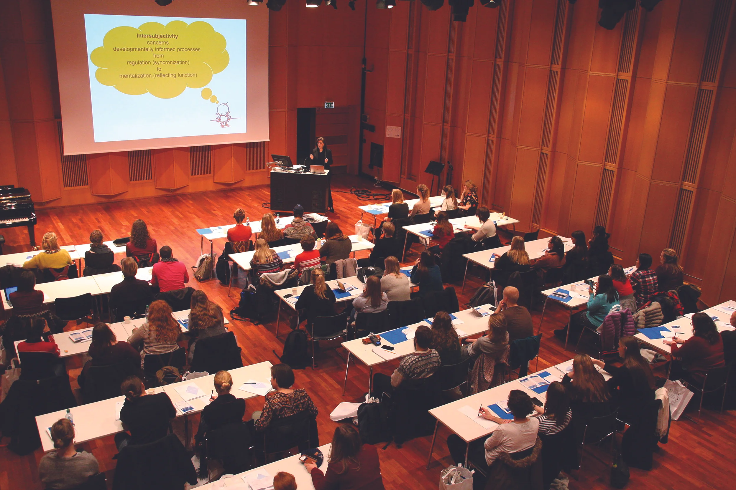 Studentkonferanse: JUGGLING THE ROLES OF A MUSIC THERAPIST