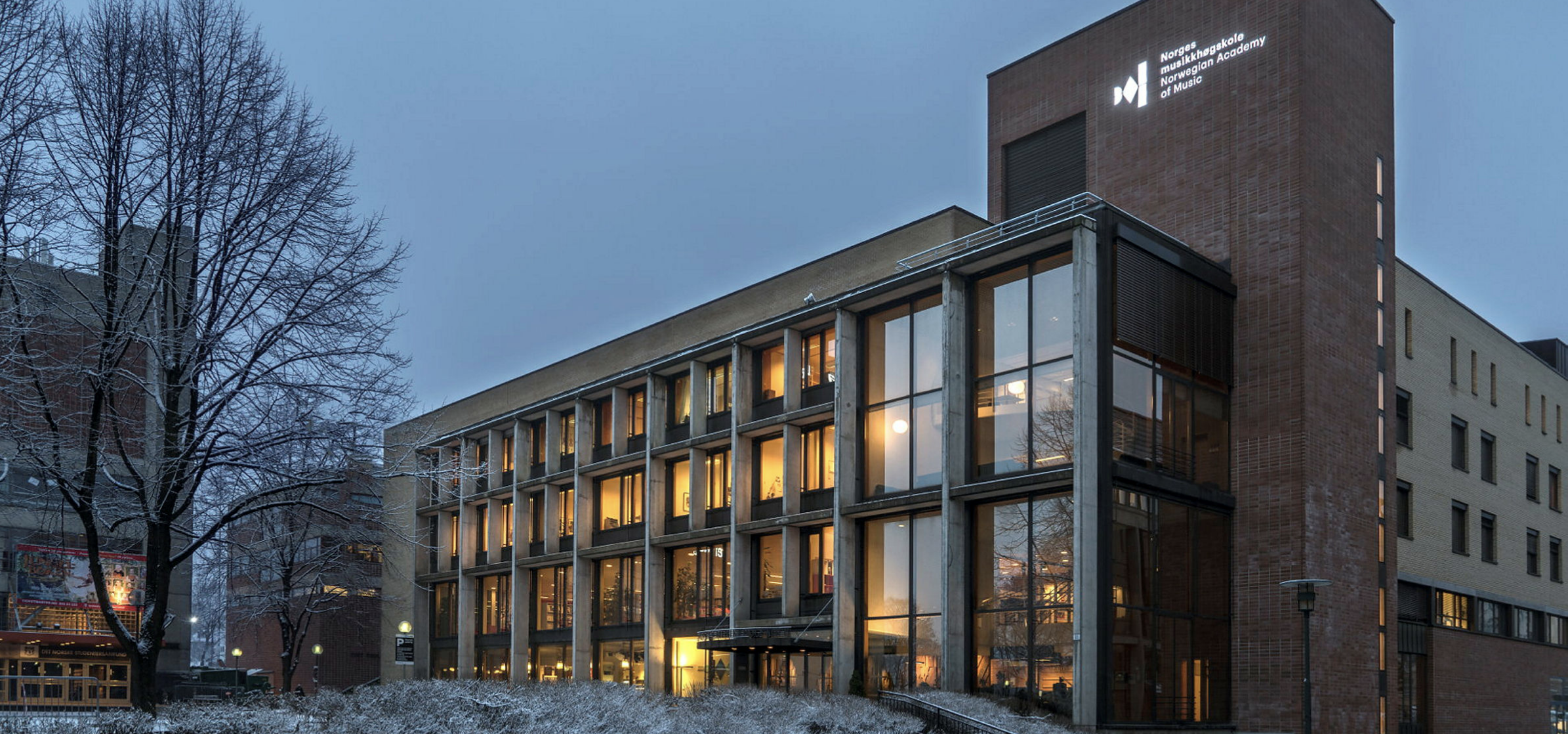 Store klasser med studenter smaker mer enn de koster—til hvilken pris?