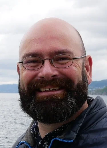 Keynote 3: Simon Gilbertson - "The inseparable human: bærekraft, teknologi og musikkterapi"