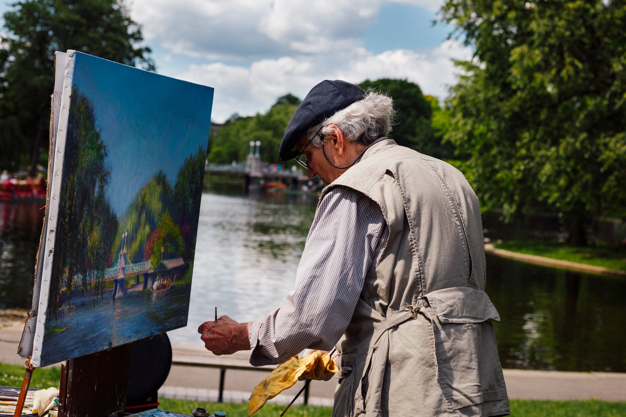 Another opportunity to strike up a conversation with a stranger. I asked this artist if I could take his picture and he agreed. The paining he was working on was beautiful. I asked him how long he was working on it and he said "about 3 weeks". I wish I had the courage to take more shots of him, but didn't want to creep him out. 
