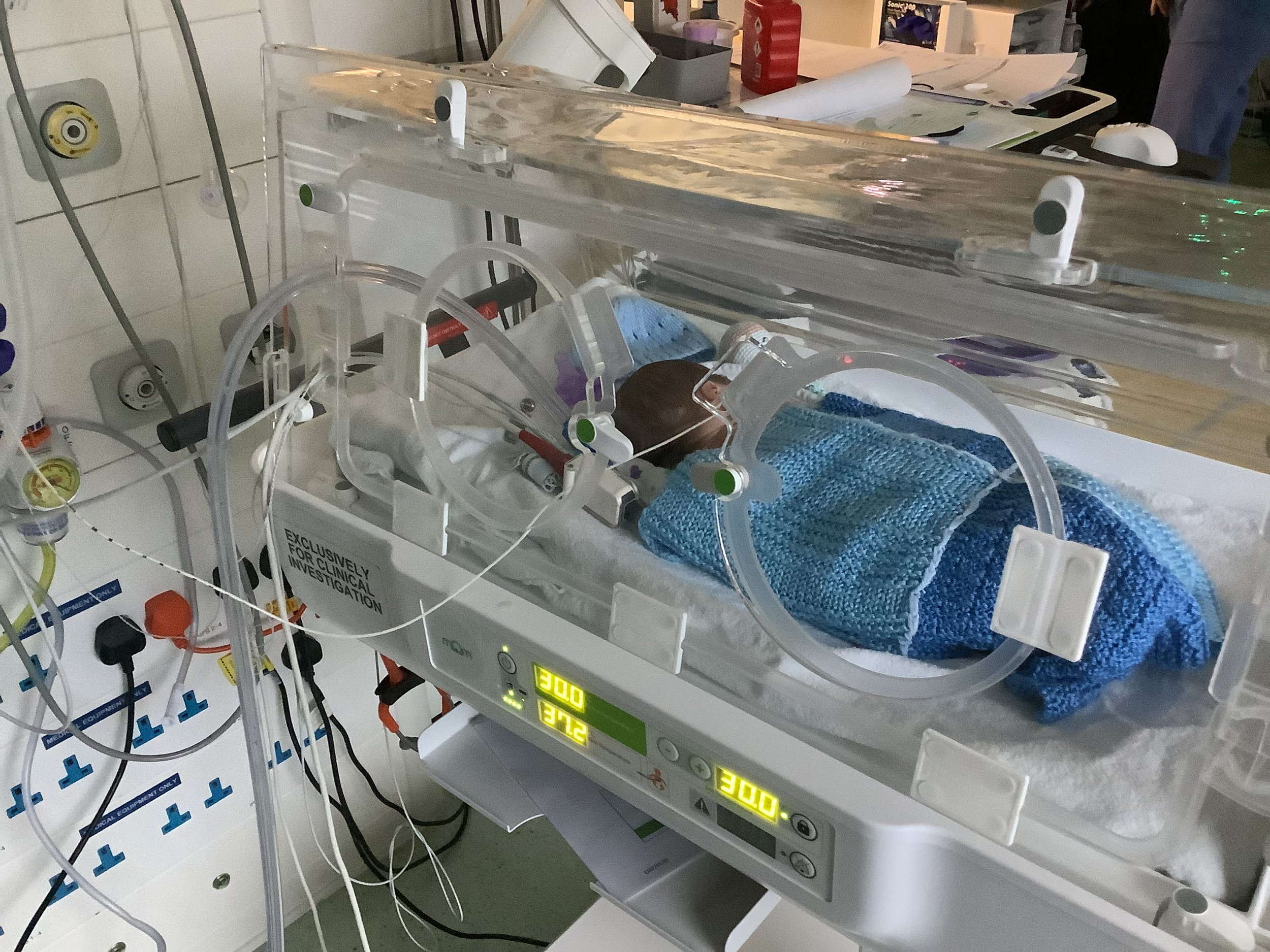 First clinical use PR — mOm Incubators