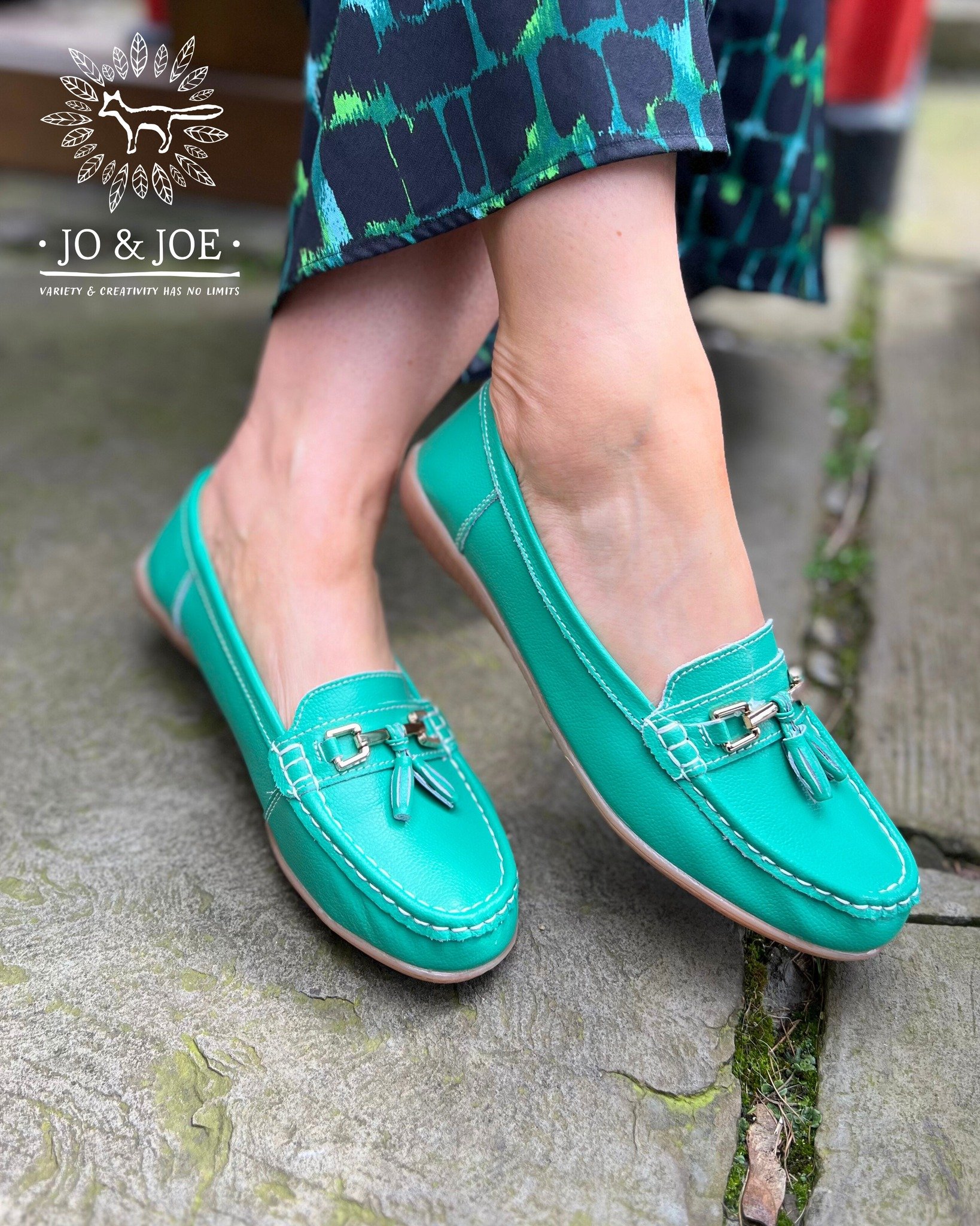Whether you're dressing smart or keeping it casual, your outfit will be completed perfectly with a pair of our NAUTICAL loafers 💚 

Swipe to see how we styled our emerald green NAUTICAL loafers 👉 

Available online now in a huge range of colours! C