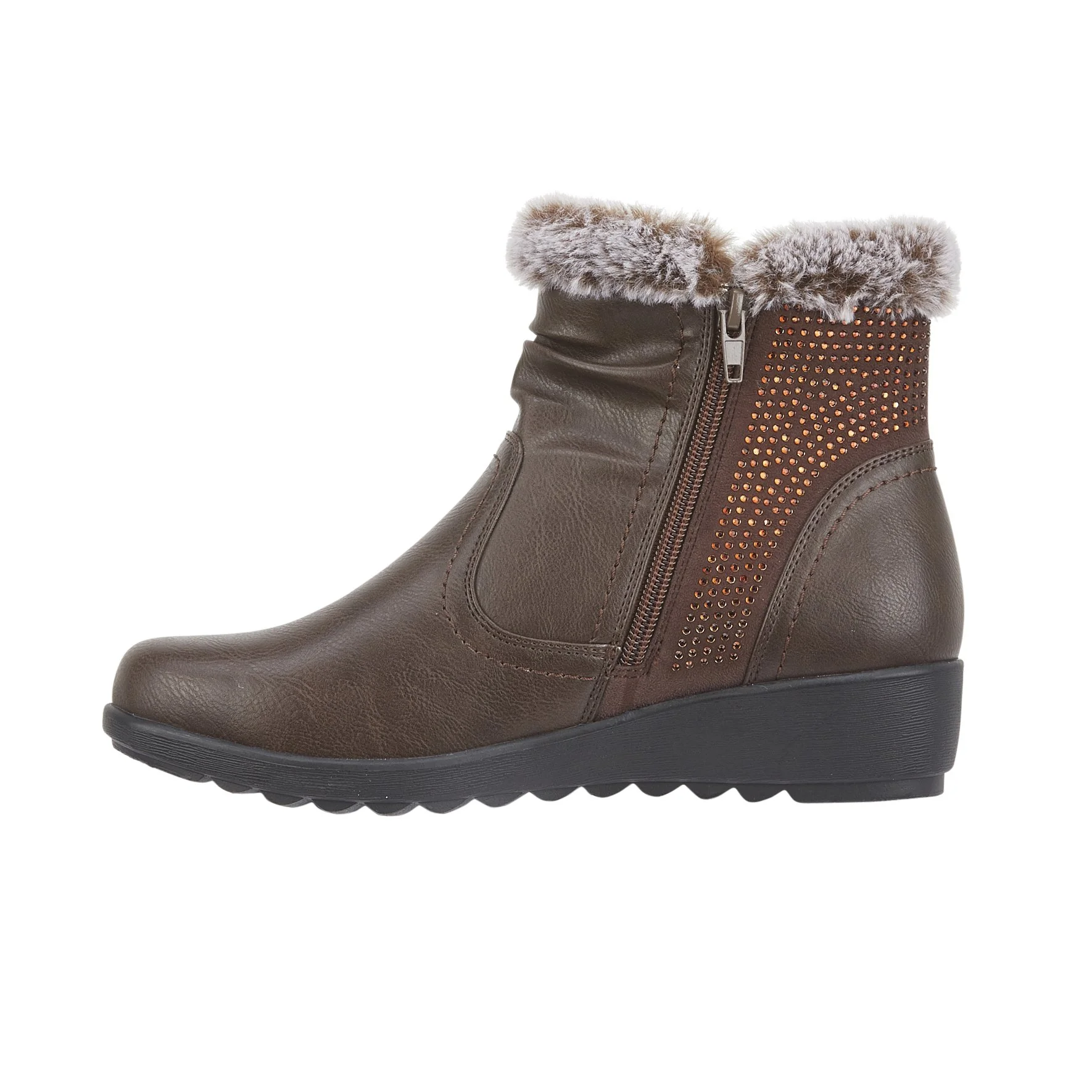 BASIL BROWN-INSTEP.jpg