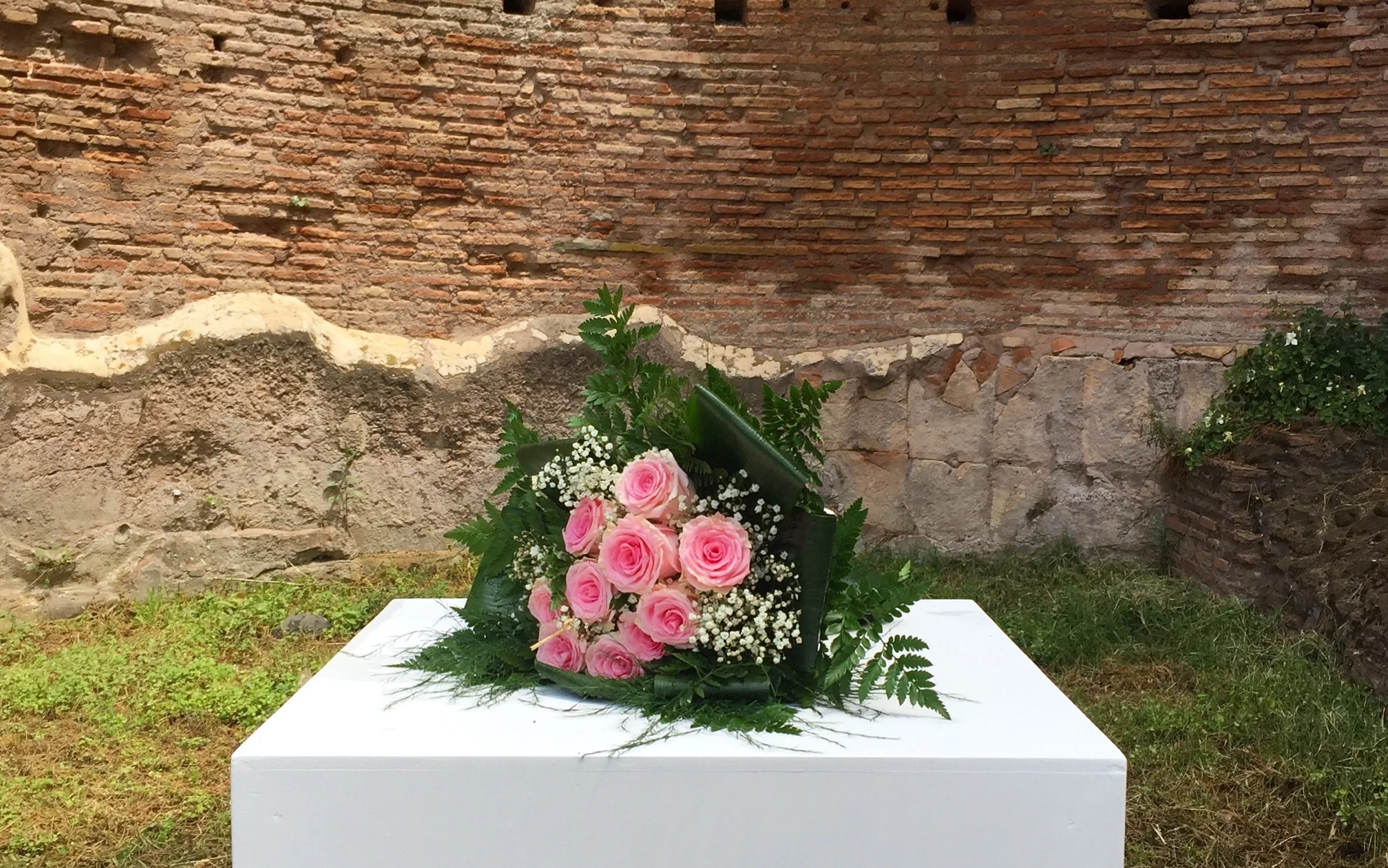 Kapwani Kiwanga, Flowers for Africa (Nigeria) (2014)