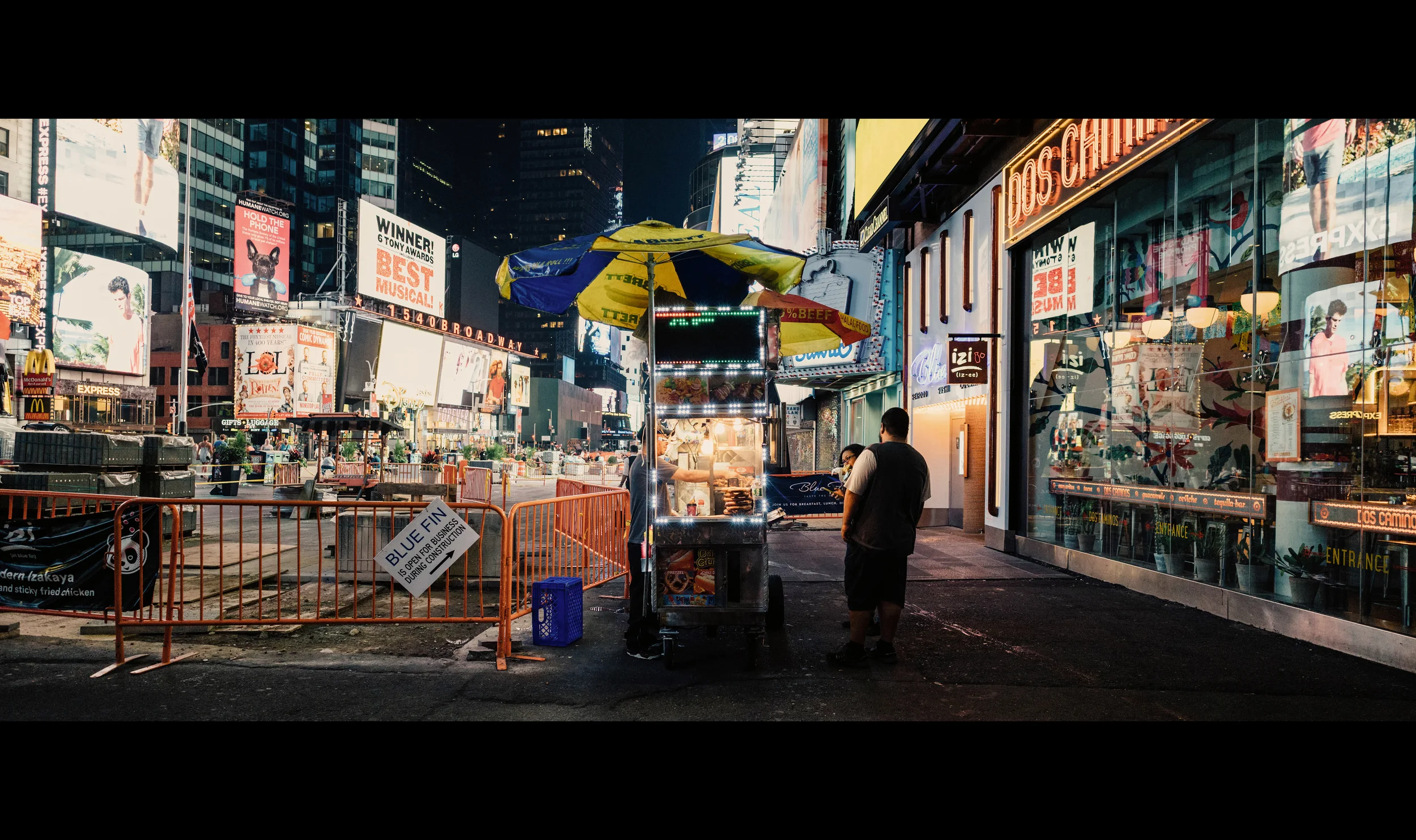 (Sony ILCE-7RM2 + Zeiss Loxia 21mm f/2.8) ISO 2500 - Great details and colors out of the Loxia 21mm 