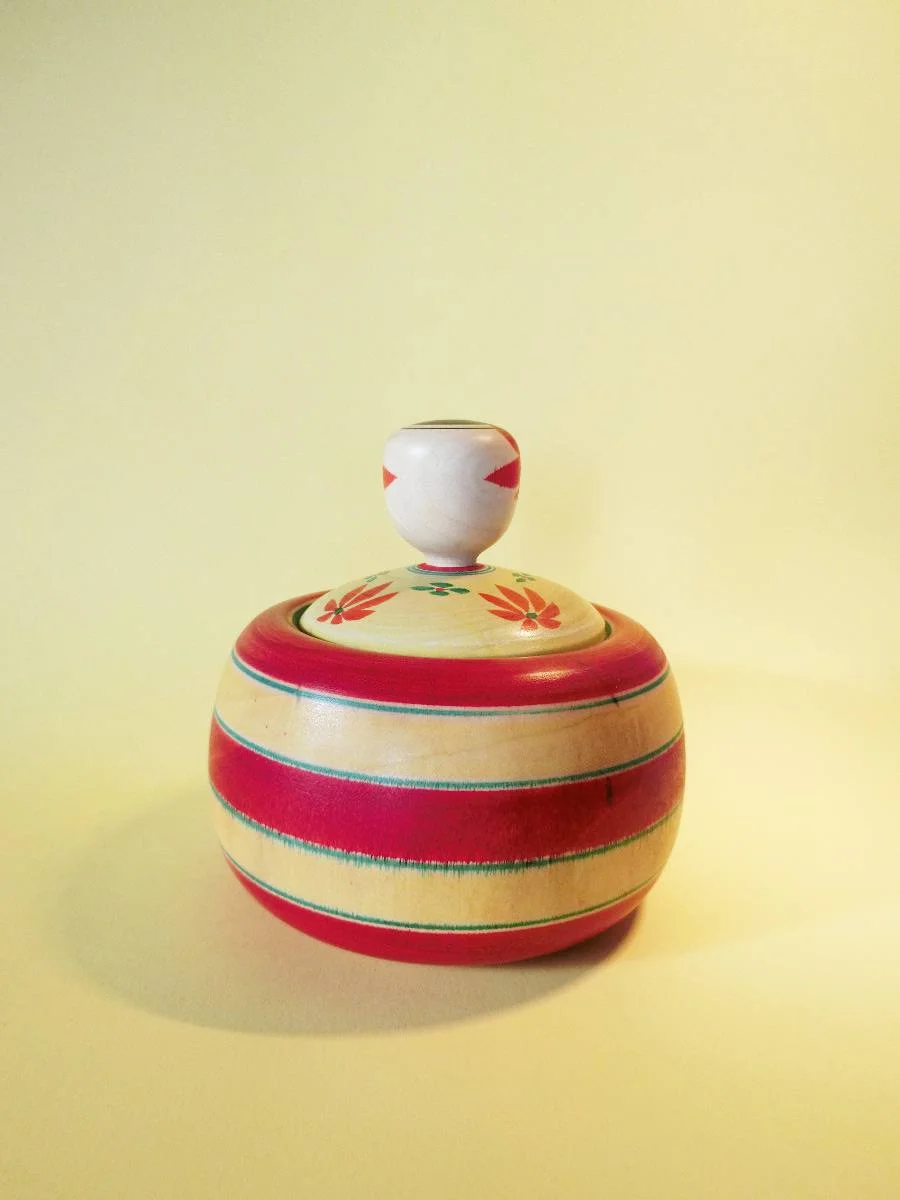 Large kokeshi box in Tsuchiyu "Sabako" strain