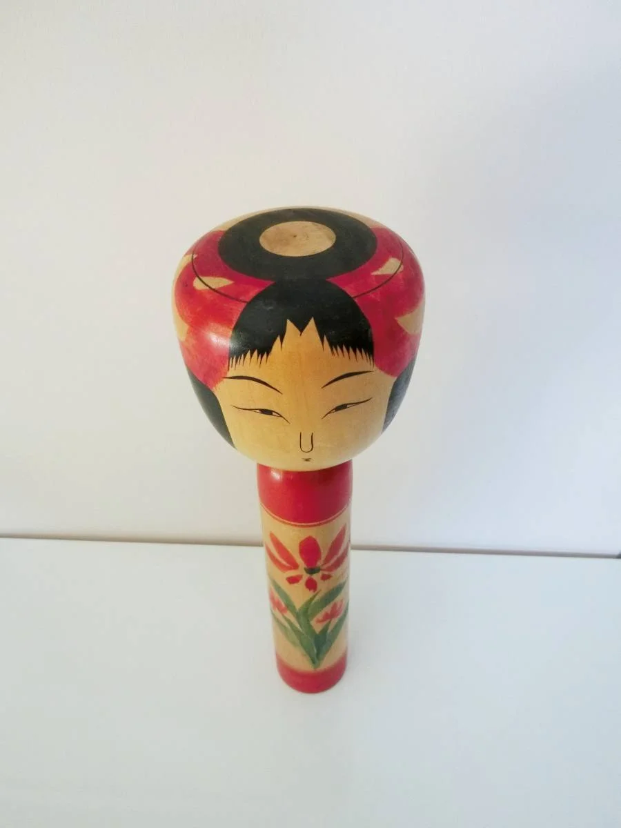 Sabako kokeshi doll by Watanabe Yukinori