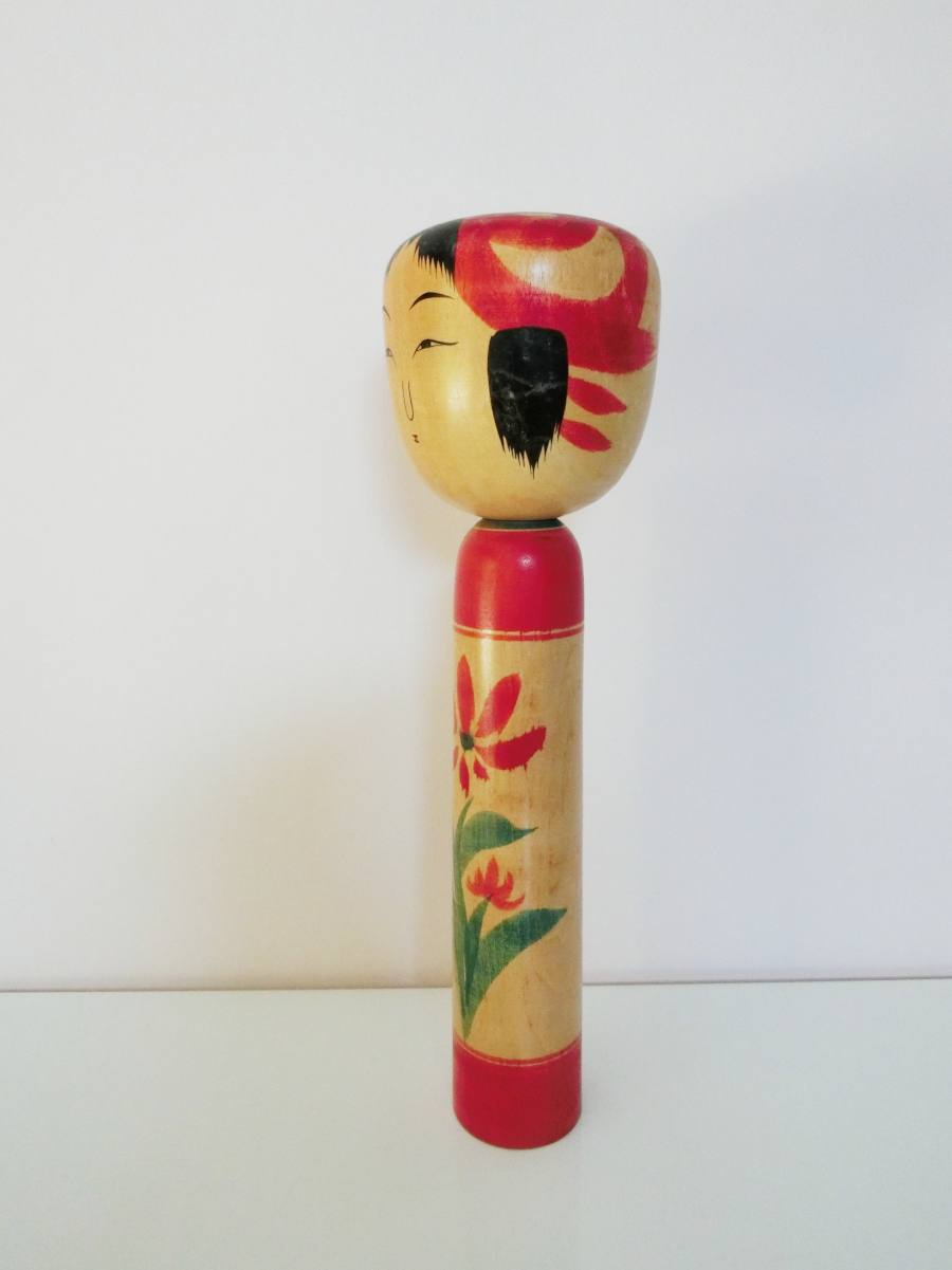 Sabako kokeshi doll by Watanabe Yukinori