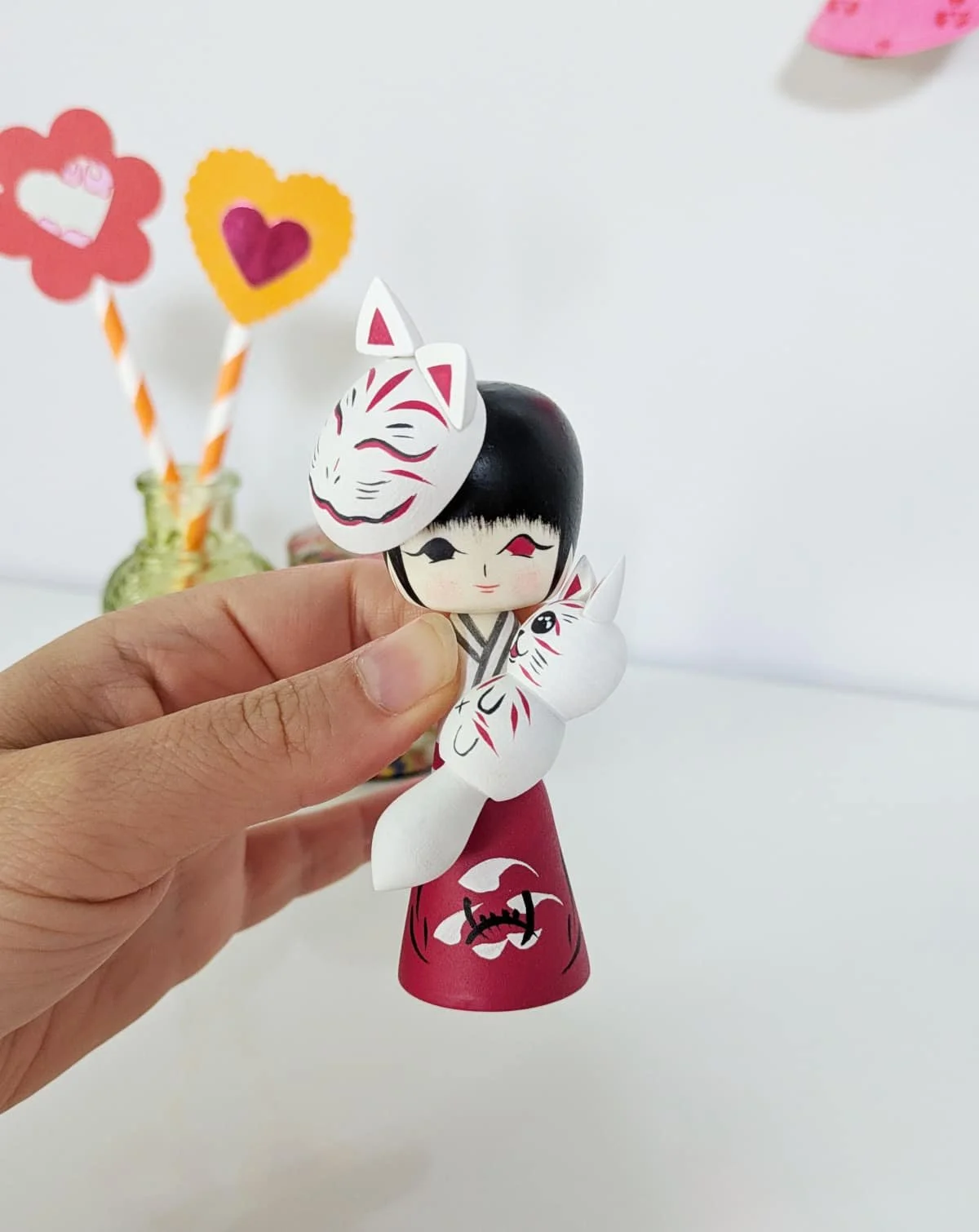 Poupée kokeshi "miko" par Wagatsuma Noboru