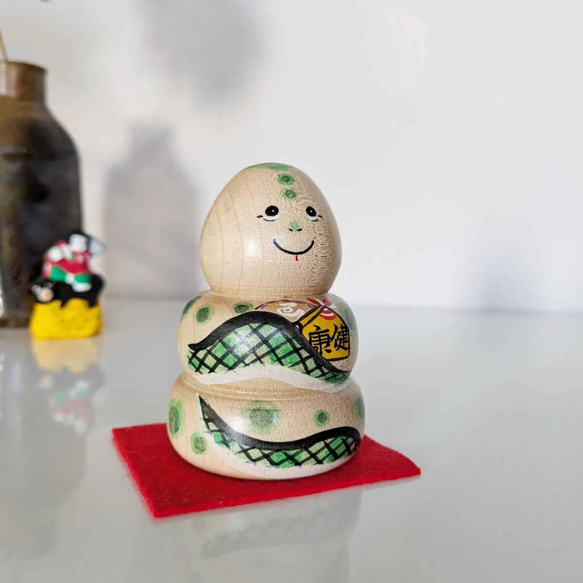 Kokeshi "Année du serpent" par Miura Setsuko #2