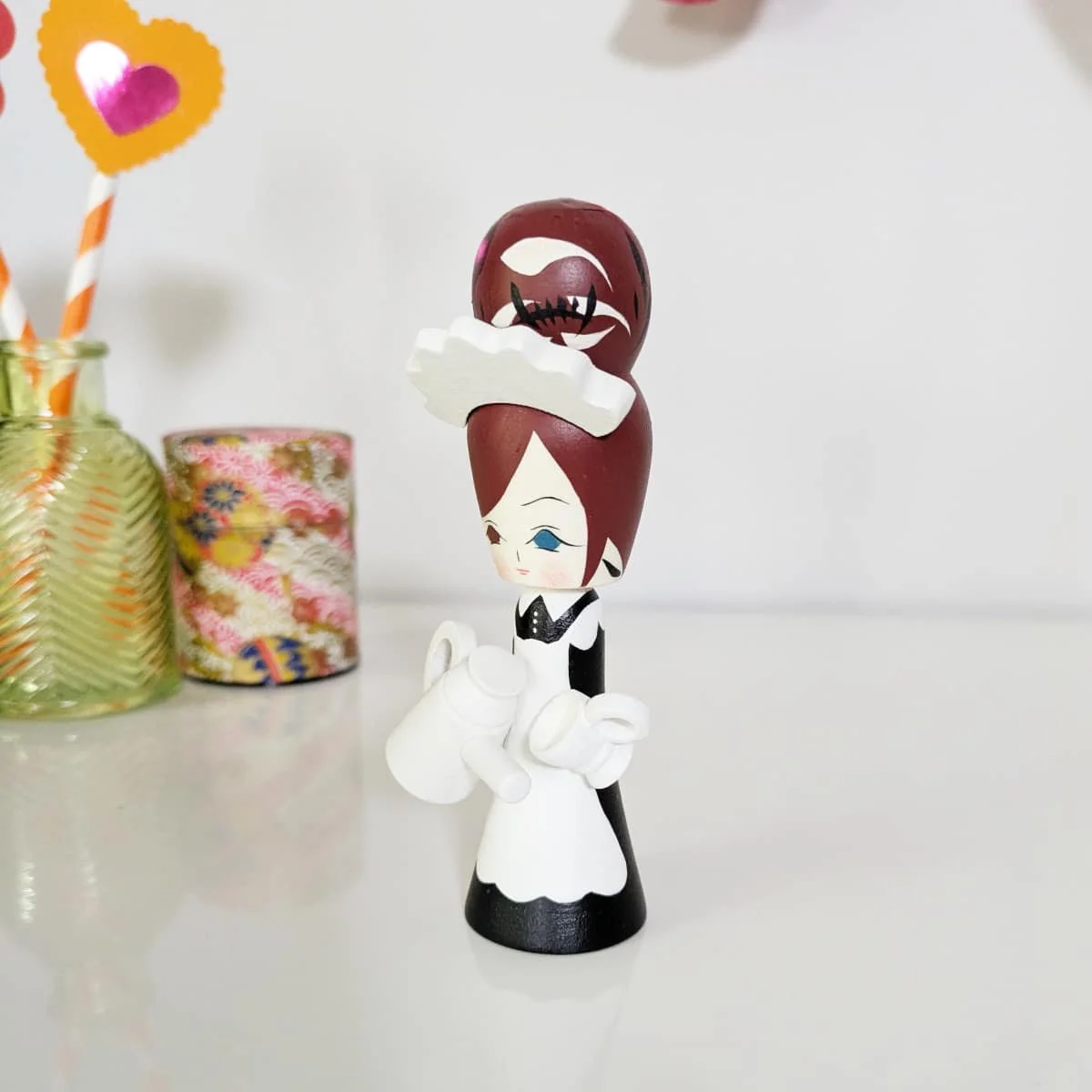 Domestique en poupée kokeshi, par Wagatsuma Noboru