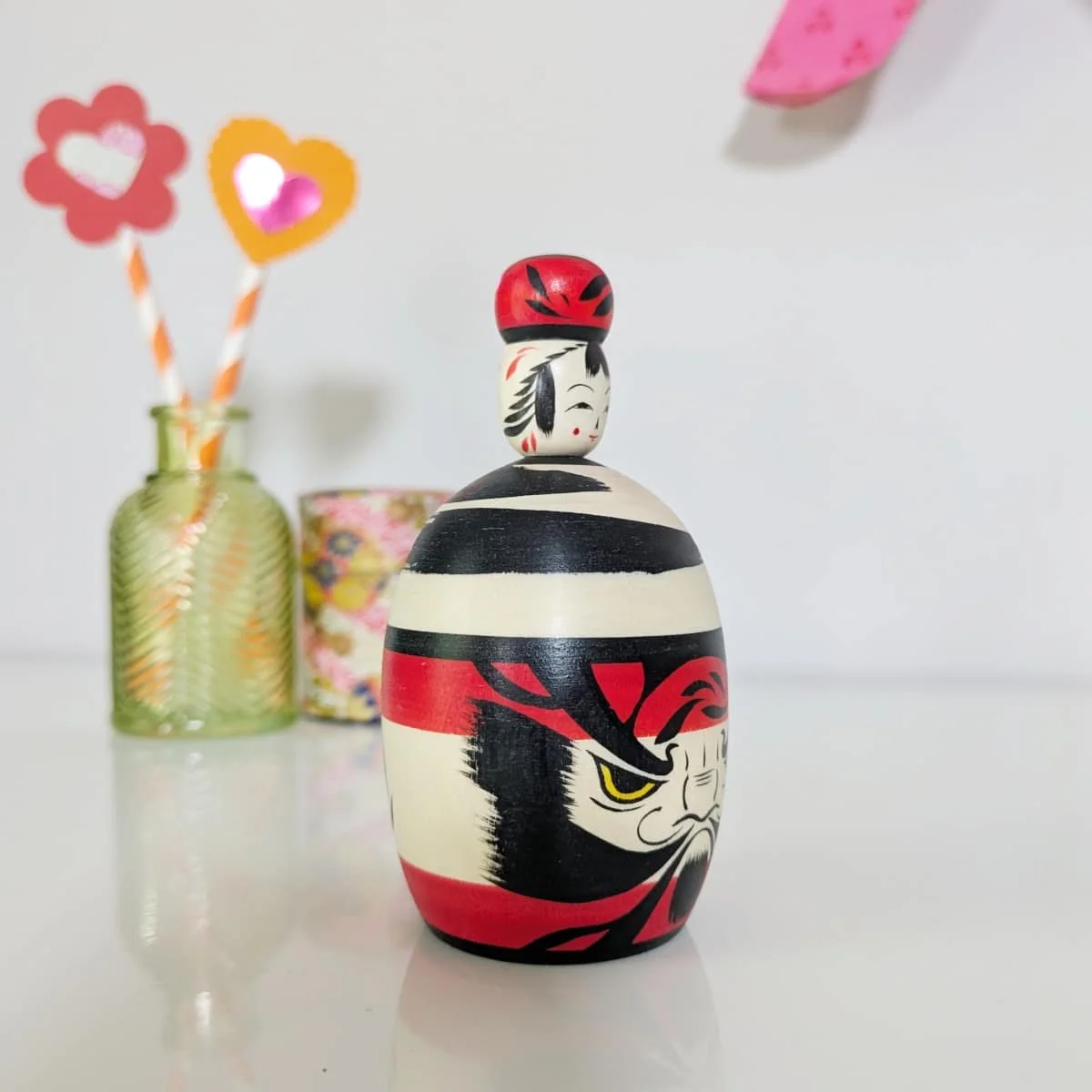 Ejiko au daruma, par Wagatsuma Noboru