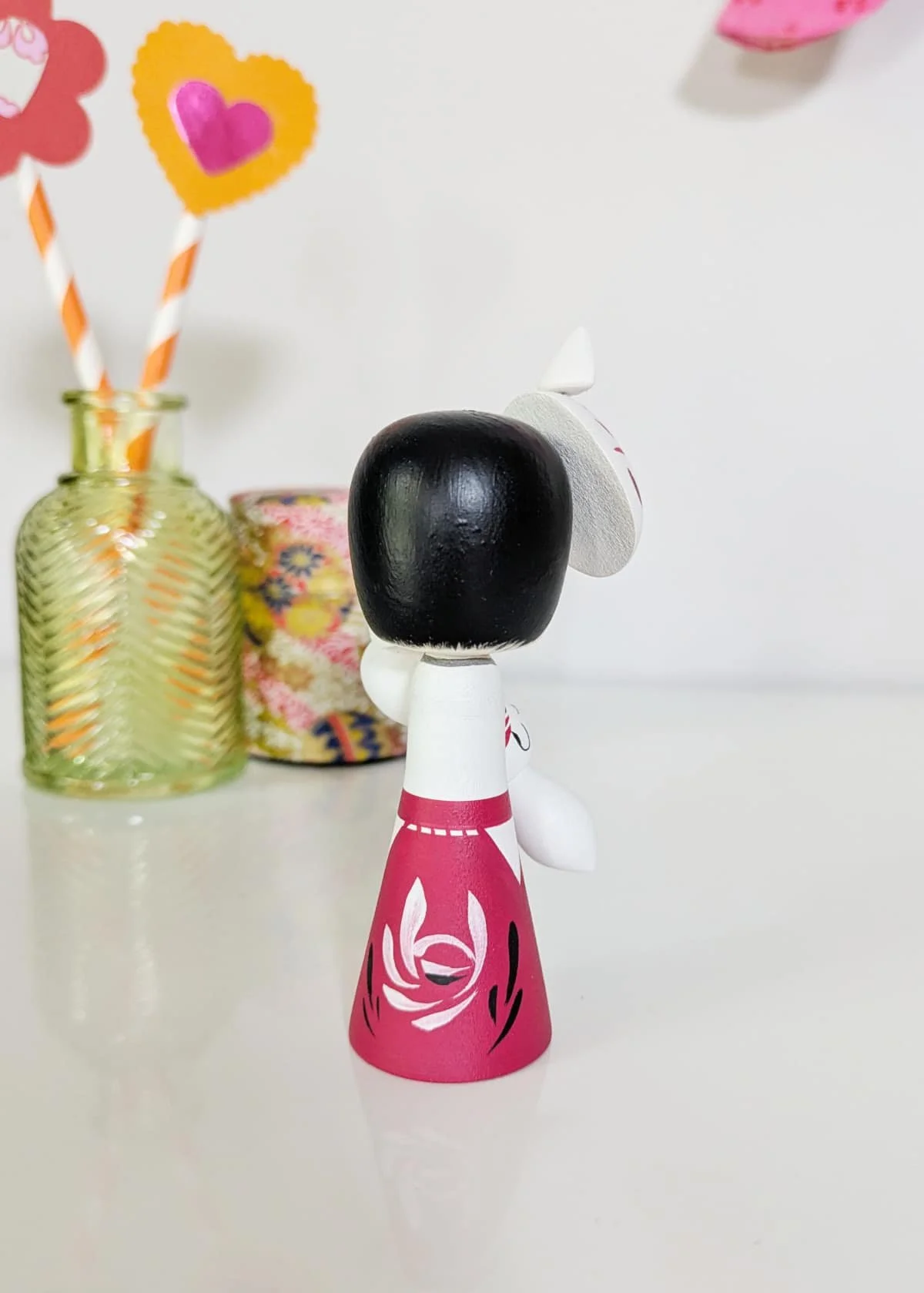 Poupée kokeshi "miko" par Wagatsuma Noboru