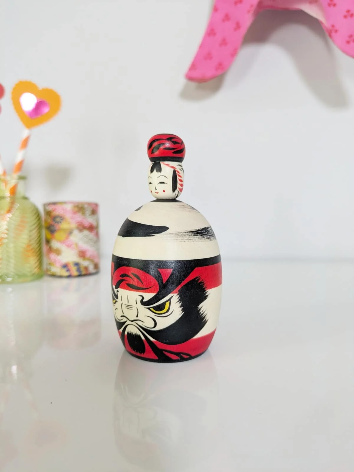 Ejiko au daruma, par Wagatsuma Noboru