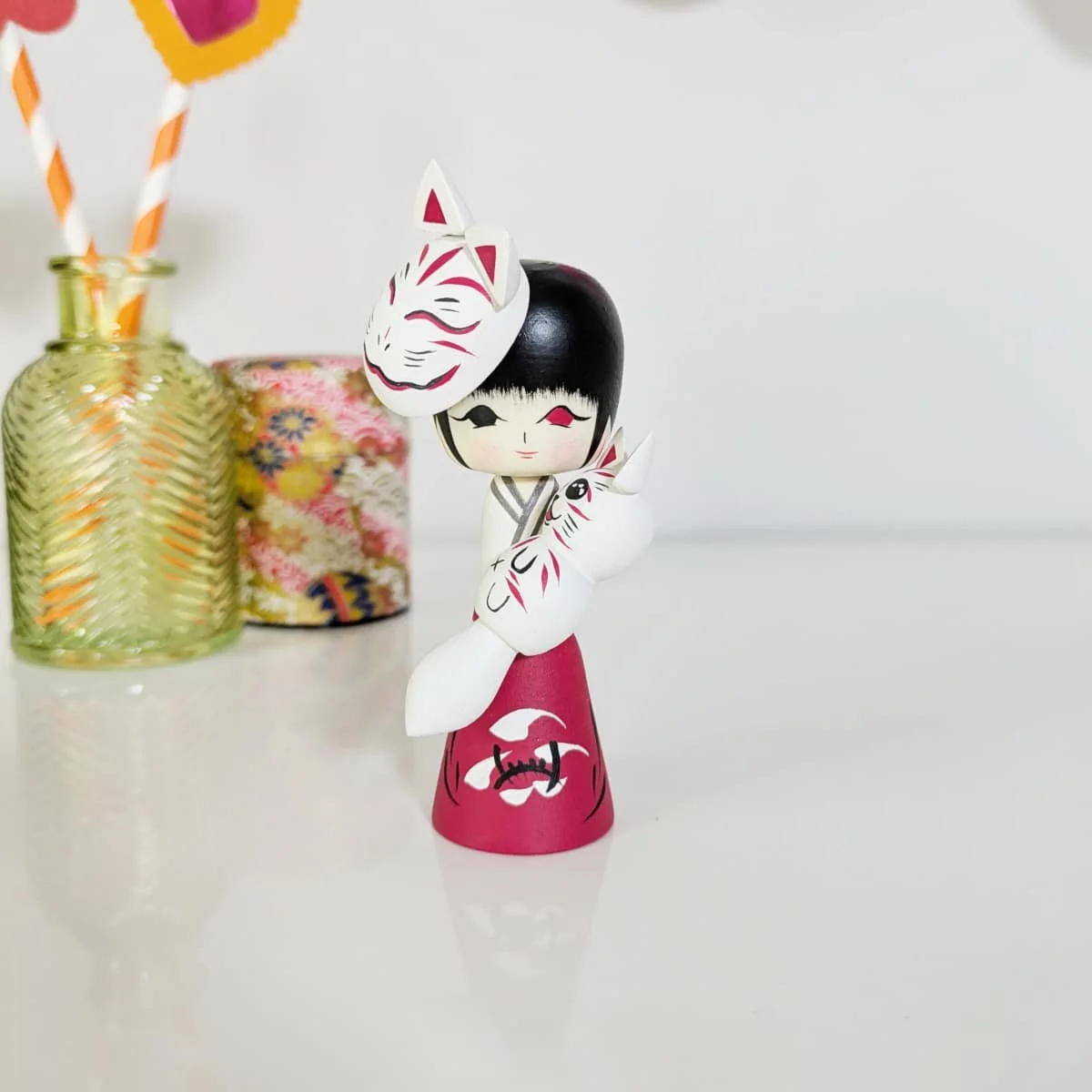 Poupée kokeshi "miko" par Wagatsuma Noboru