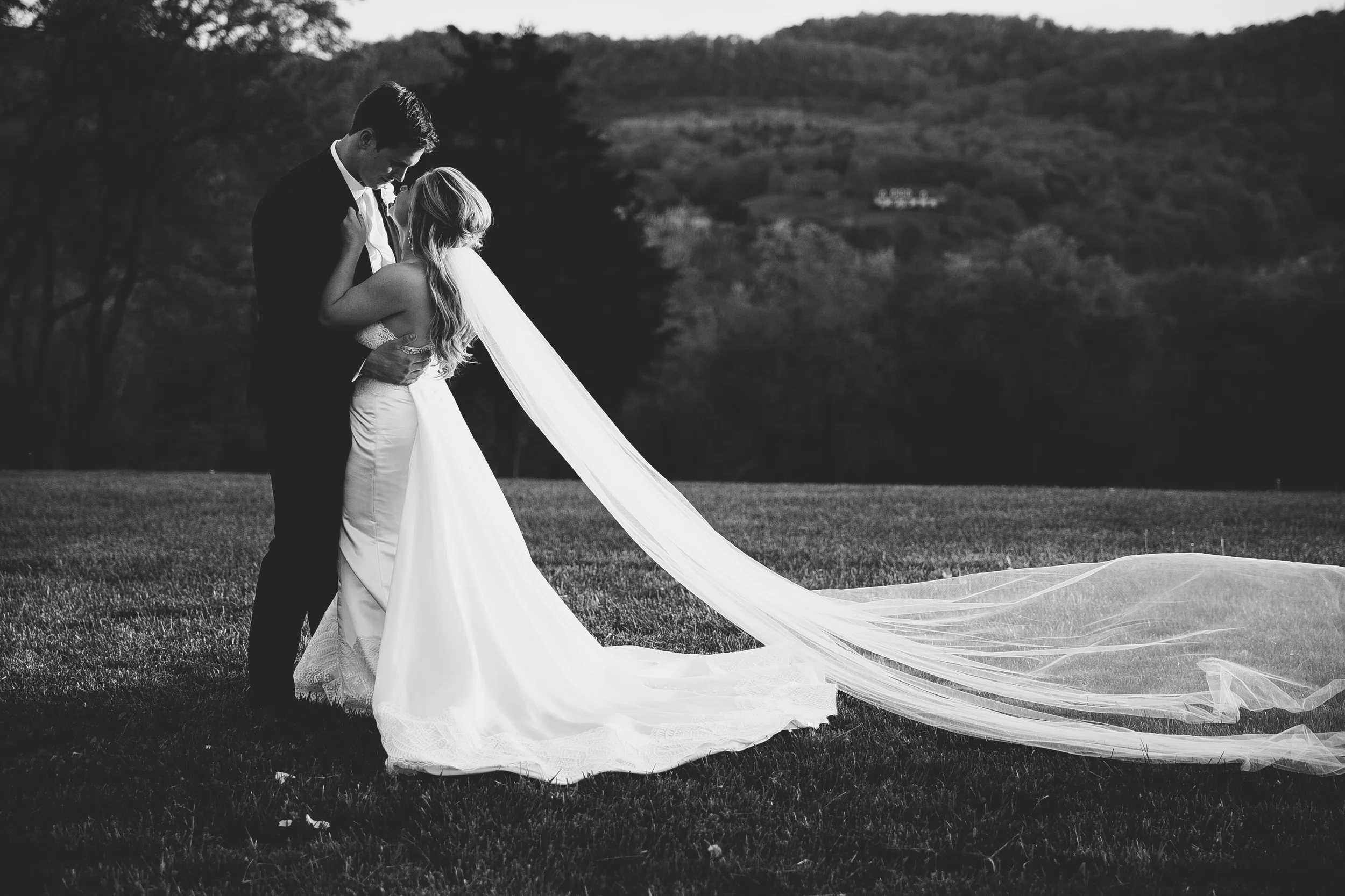 fetenashville.com | Franklin Wedding at Trinity View Farm | Shawn Johnson Gets Married to Andrew East | Fete Nashville Wedding Planning and Design | best wedding planner | nashville best wedding planner | Luxury Weddings | Celebrity Wedding Planner