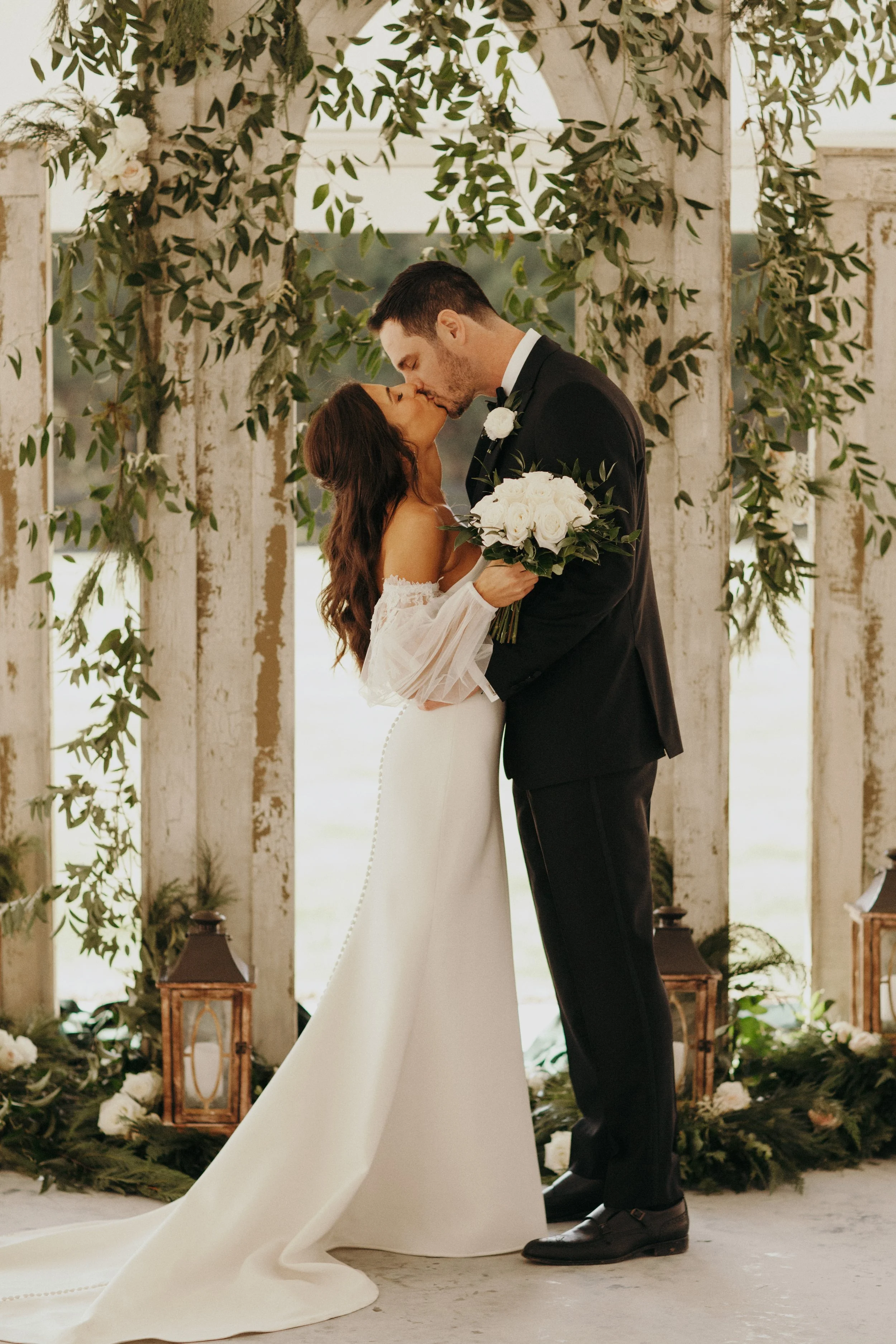 The Bachelor's Ben Higgins marries Jessica Clarke — Fête Nashville