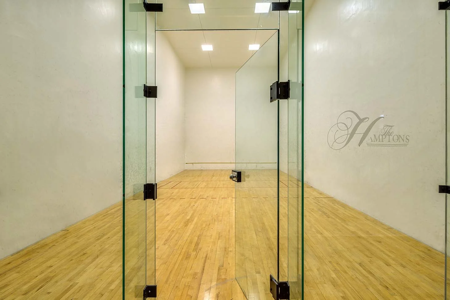 Racquetball court
