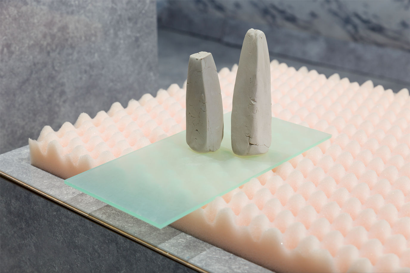 10_2015_3_EEEEF#GE_Ausstellungsansicht_mit_E.A.o.T..jpeg