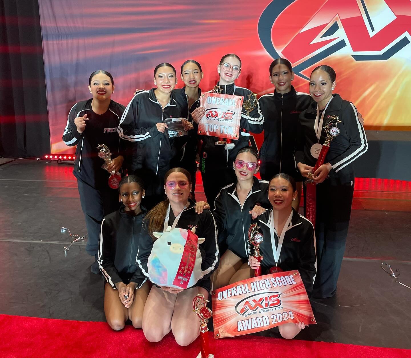 AXIS DAY 2!❤️&zwj;🔥 It&rsquo;s been SO fun! @axisdancecompetition 

Awards today went a little something like this⬇️

Junior Elite Solos
3rd- Roots
5th- Anything Worth Holding Onto
8th- Have a Little Faith

Junior Elite Small Groups
1ST- Nothing Els