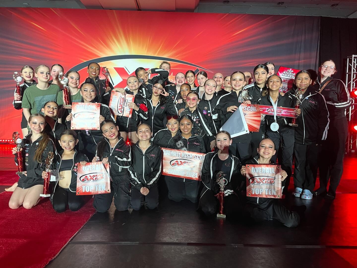 We LOVED our last day at AXIS!❤️ Here is our awards recap from Sunday! Dancers, we are so proud of your accomplishments this past weekend&hellip; 

DAY 3 AWARDS⬇️

Elite Teen Small Groups
1ST- Run the World

Elite Teen Large Groups
1ST- Running

Novi