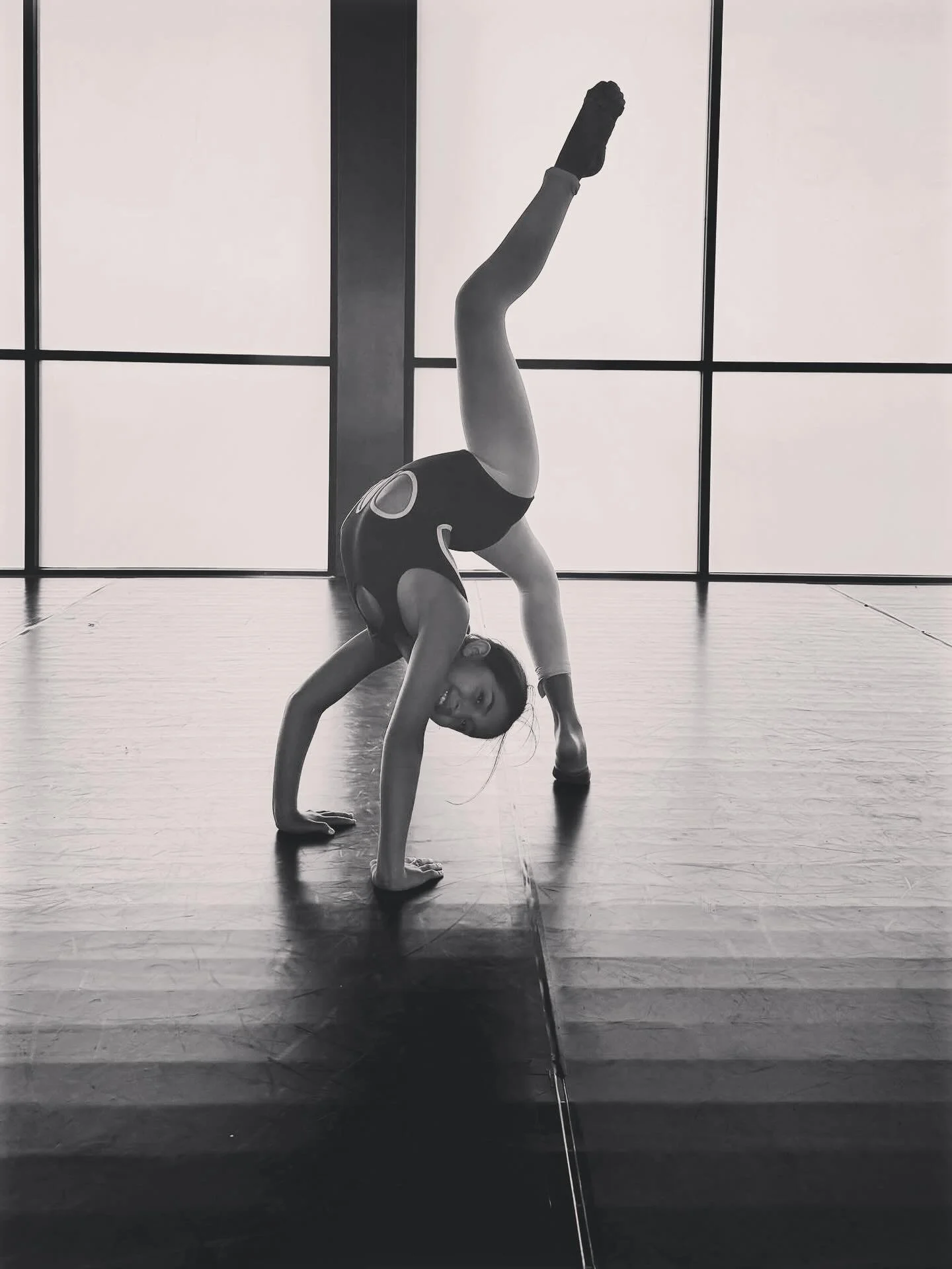We had such a great first full week back at the studio. Thank you dancers for working so hard, especially in our new class offerings. Let us know what your favorite new (or old) class was ⬇️ ✨ #diamonddancestudio💎 #season15 #ɴᴇᴡsᴇᴀsᴏɴ #newvibes #com