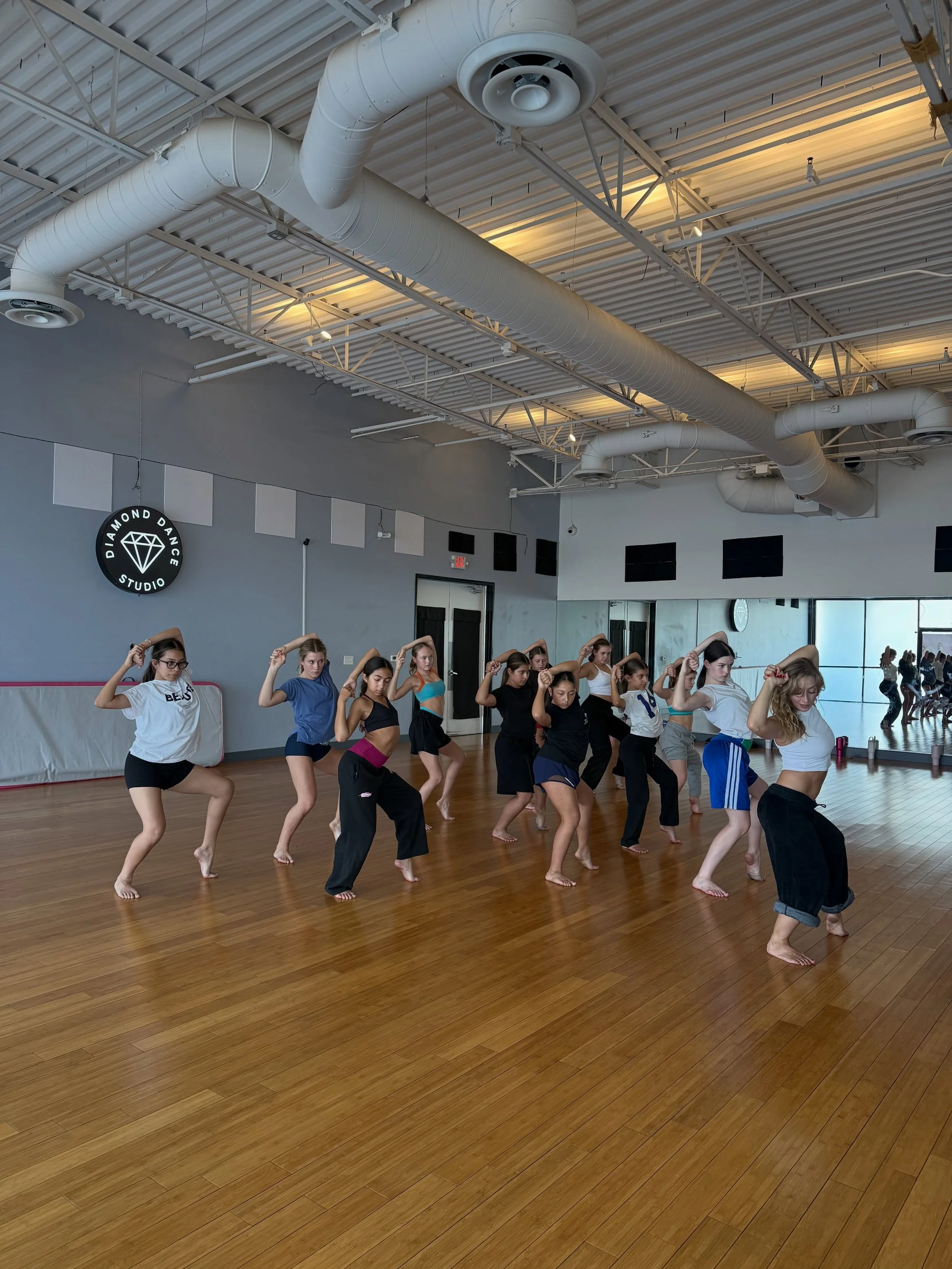 Jazz choreo weekend is complete!!! We are so grateful @miaannespilotro was back in the studio to create for us!⭐️ Thank you Mia! We had the best time&hellip; comp season here we come!