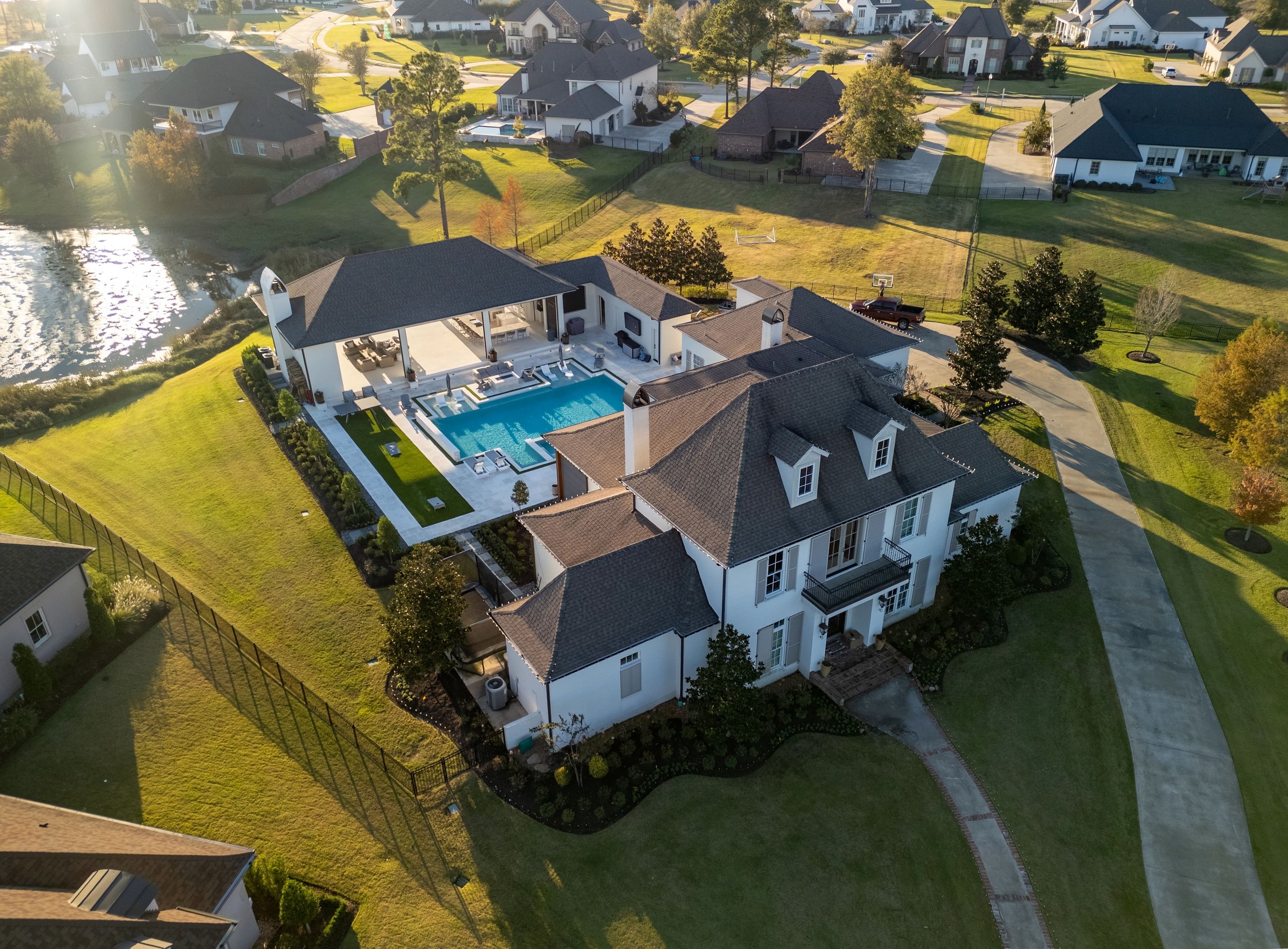 Mike Willis Pool-33.jpg