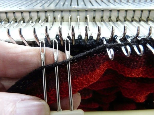 DÉCOUVERTE DU TRICOT MACHINE