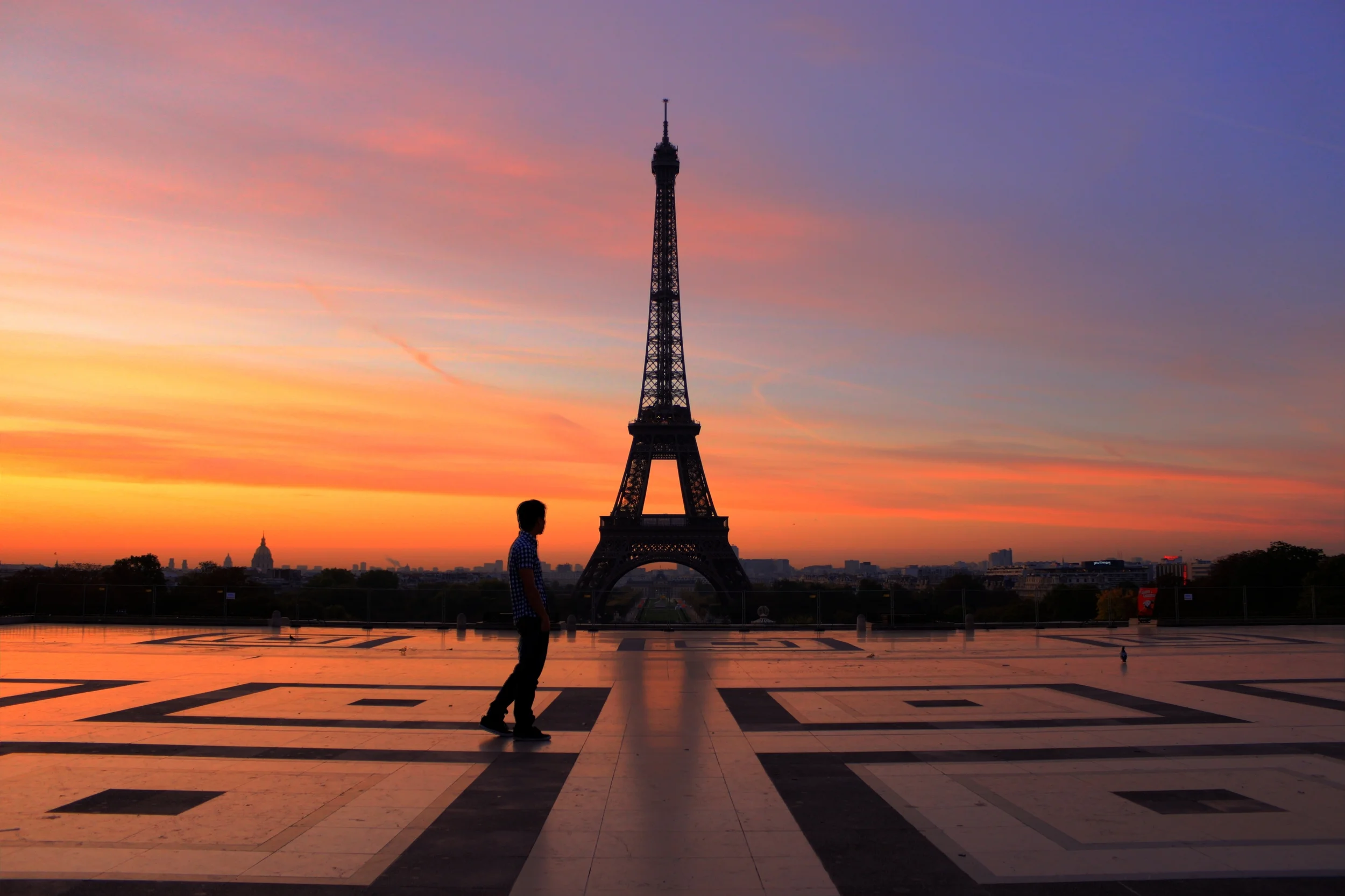 Morning Stroll to the Eiffel Tower