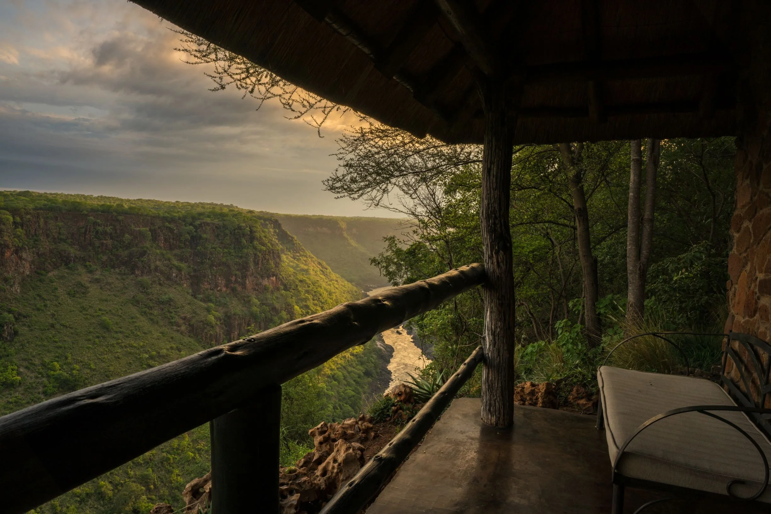 Imvelo Safari Lodge