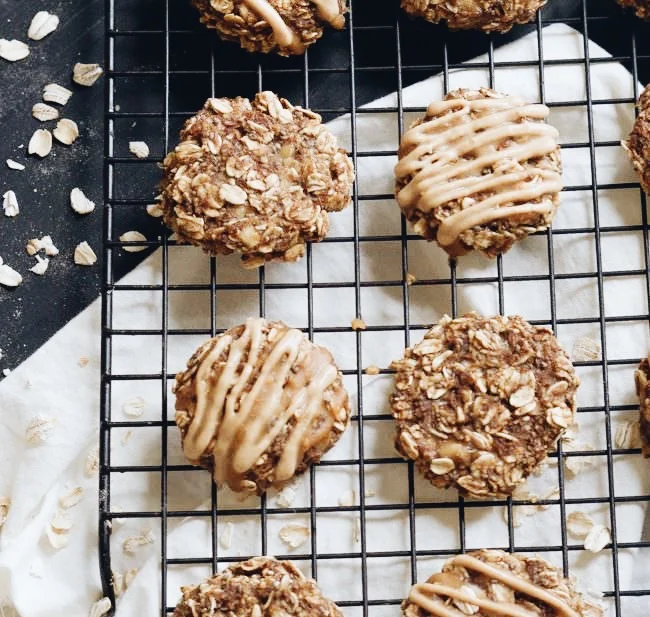 one-bowl-chia-seed-peanut-butter-banana-breakfast-cookie.jpg