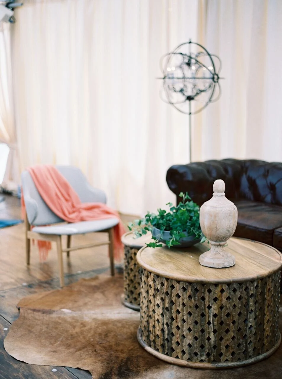 Lounge Detail 3.jpg
