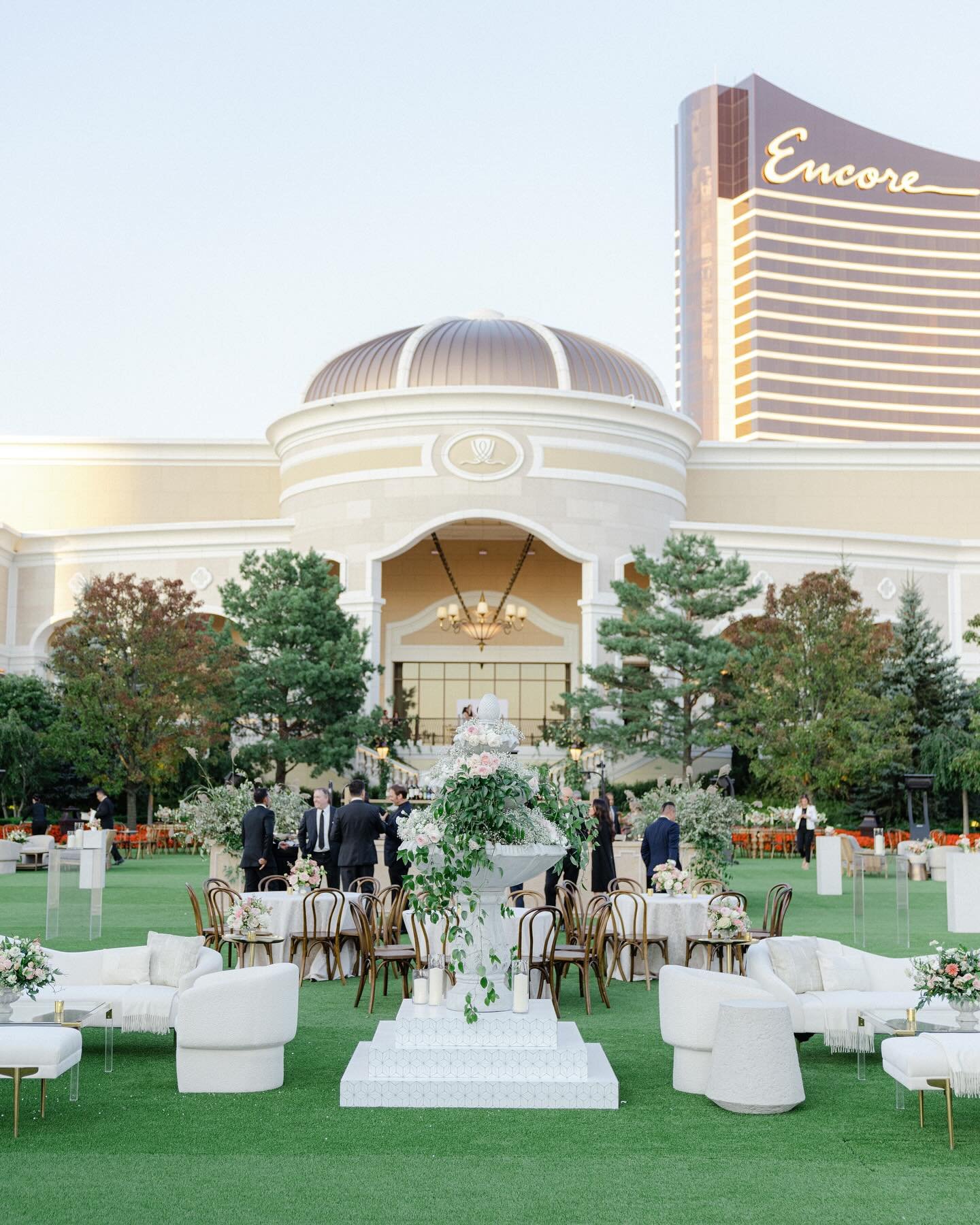 DETAILS MAKE PERFECTION.

Embracing crisp regality, this celebration is a testament to the power of impeccable details. With a color theme inspired by nature&rsquo;s palette and adorned in white, the outdoor charm sets the stage for an exceptional ex
