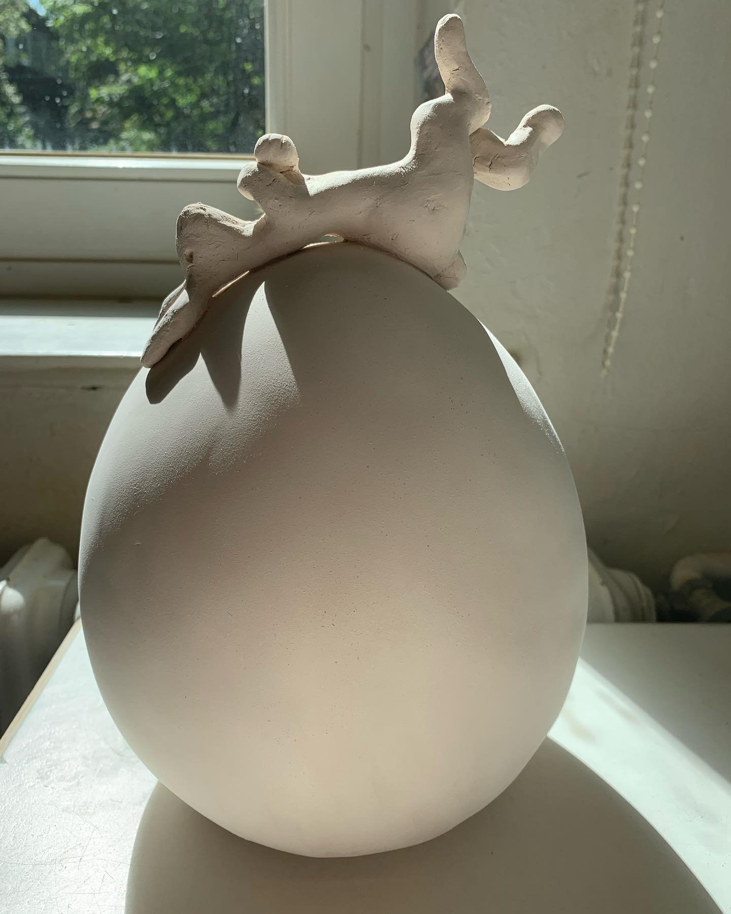 &hellip;ready to be fired&hellip;took me 3 hours to sand the egg to perfection
#rabbit #clay #figure #fired #statue #sculptureart #egg #easterbunny #eastereggs