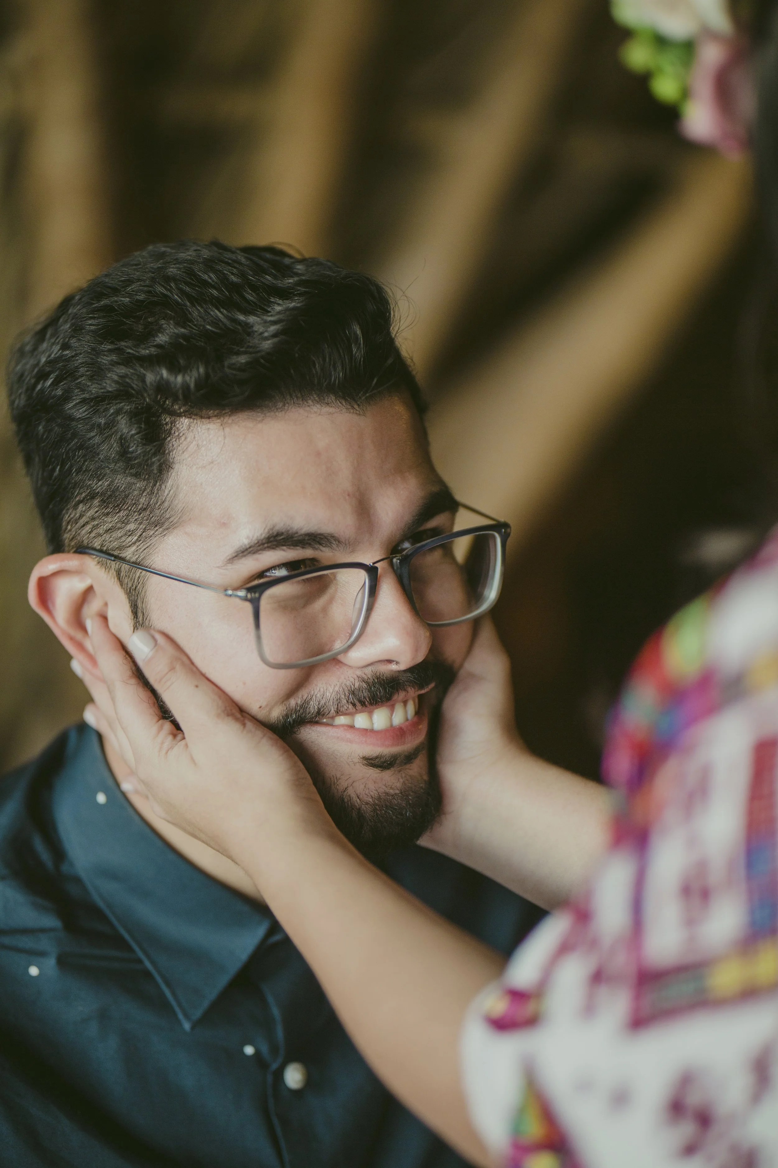 This heartwarming proposal was captured by Le Cape Weddings Photographers and Cinematographers at the Lake Atitlán in Guatemala. It was when we visited the hotel Laguna Lodge Eco-Resort and Nature Reserve and went up to the third floor of the propos