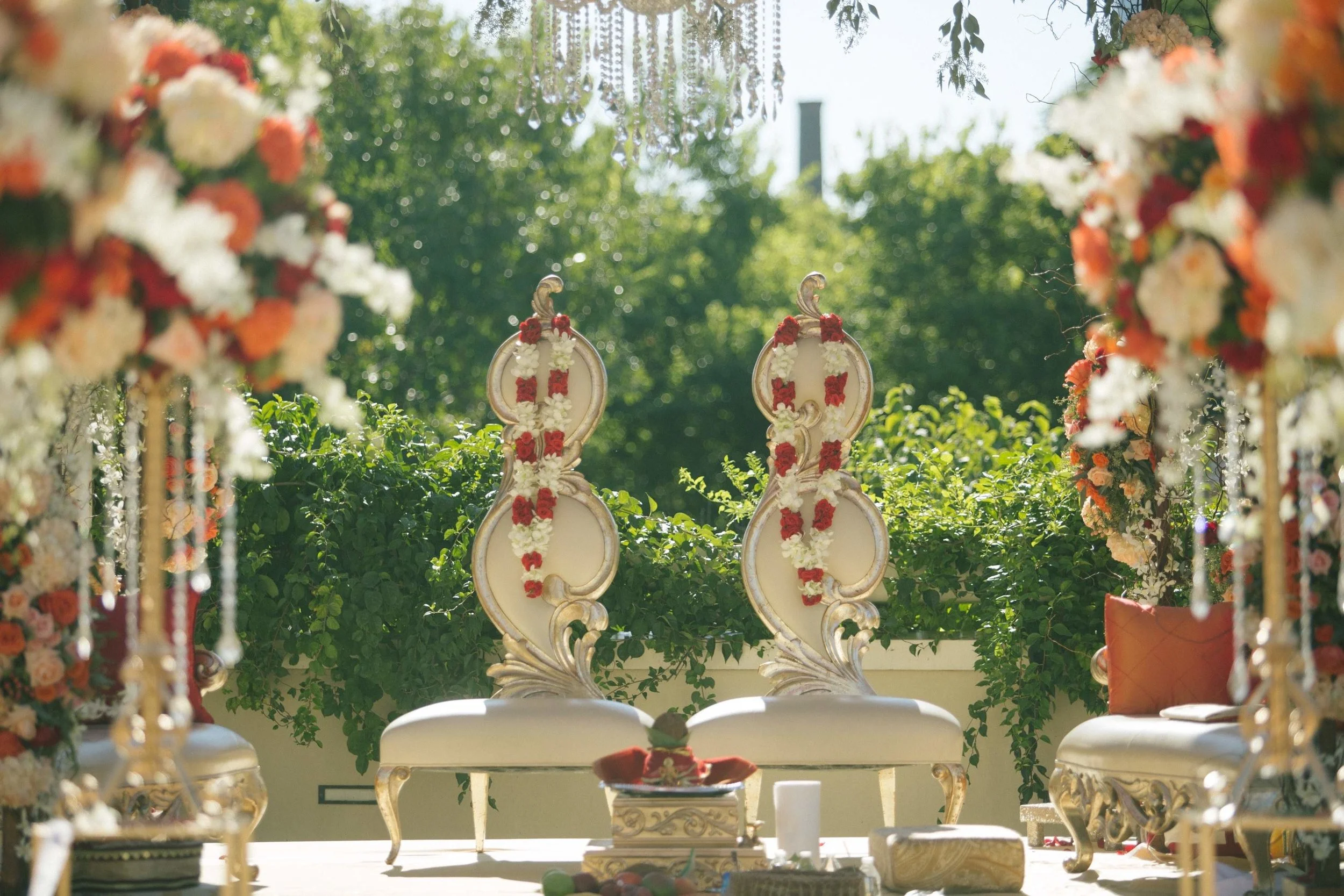 LeCapeWeddings_Yanni-Design-Studio_Peggy-Notebaert-Nature-Museum_00007.jpg