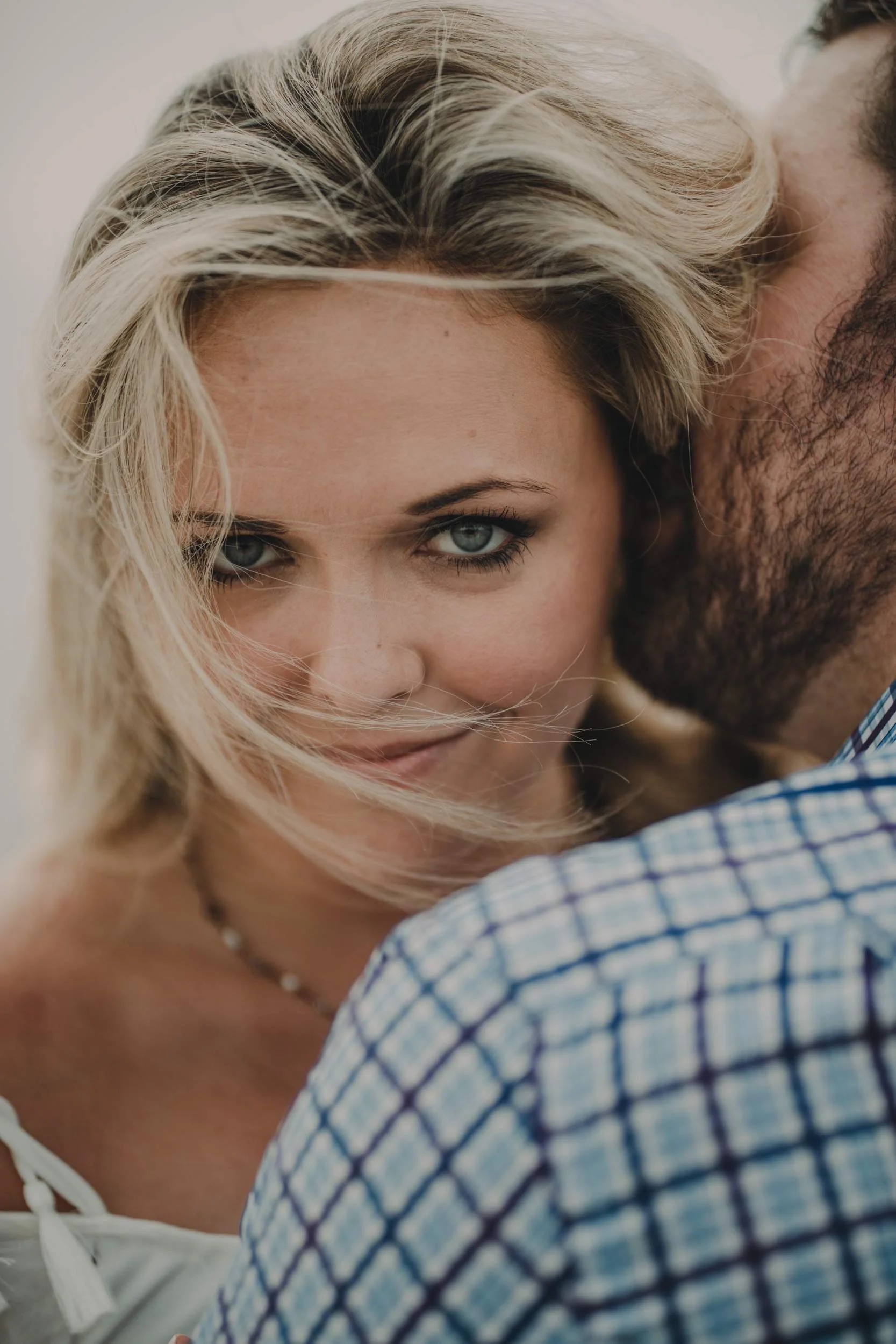 LE CAPE WEDDINGS | Kristen + Rich // Engagement Session in Downtown Chicago