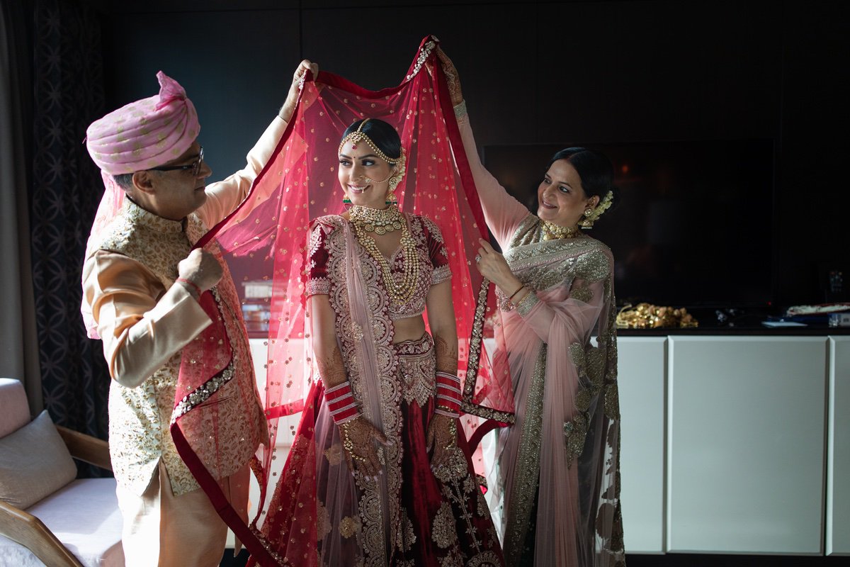 Le_Cape_Weddings_-_Serena_and_Kylash_-_Chicago_South_Asian_Wedding_-_Bride_Getting_Ready-47.jpg