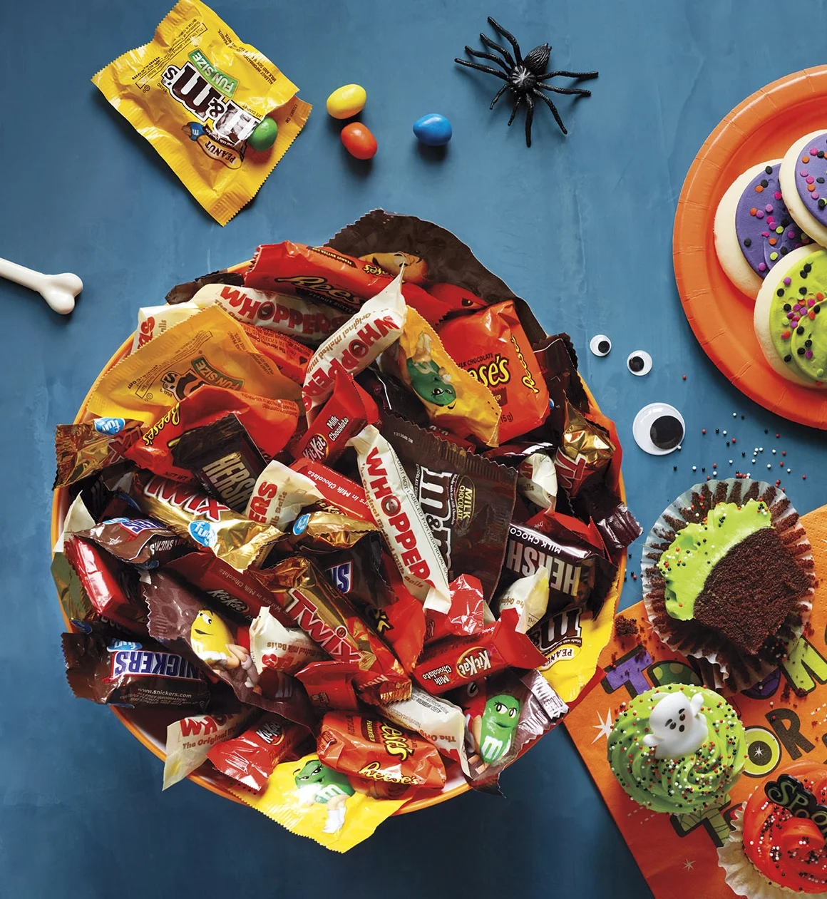 2821112_0001A_DIGI_ENVIRONMENT_CandyDigitalCover.jpg