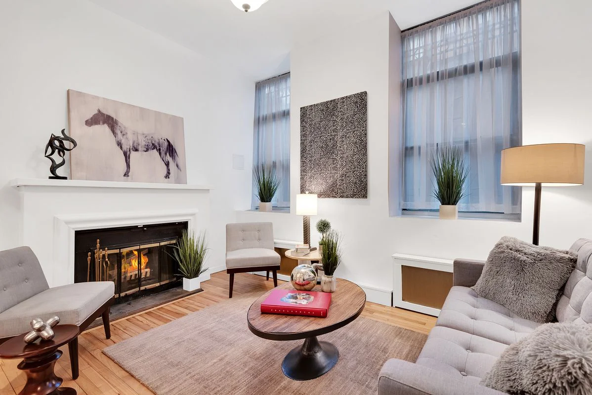 322 W22nd lr1.jpg